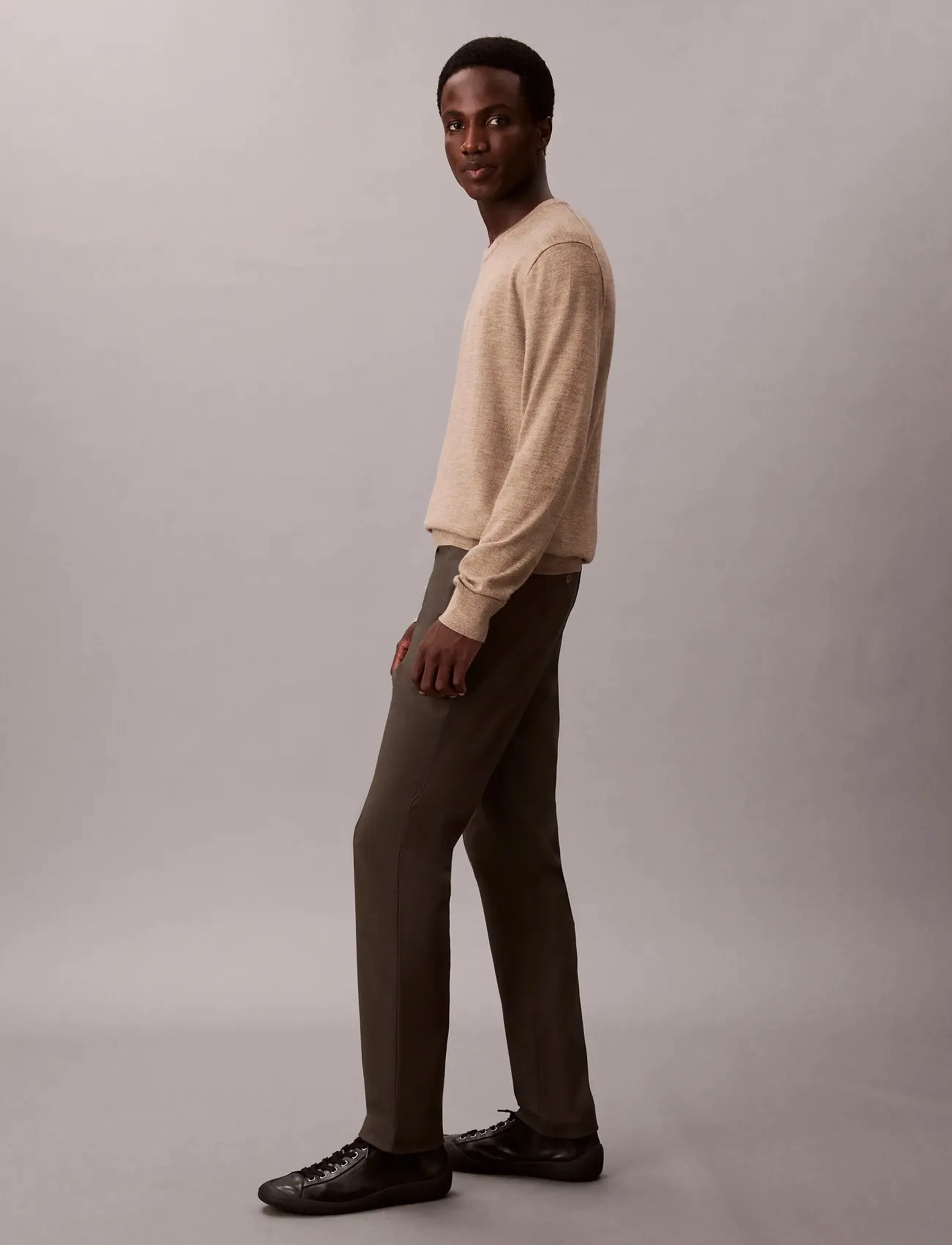 Calvin Klein - SLIM SATEEN CHINO TROUSER - chino püksid - beluga - 3