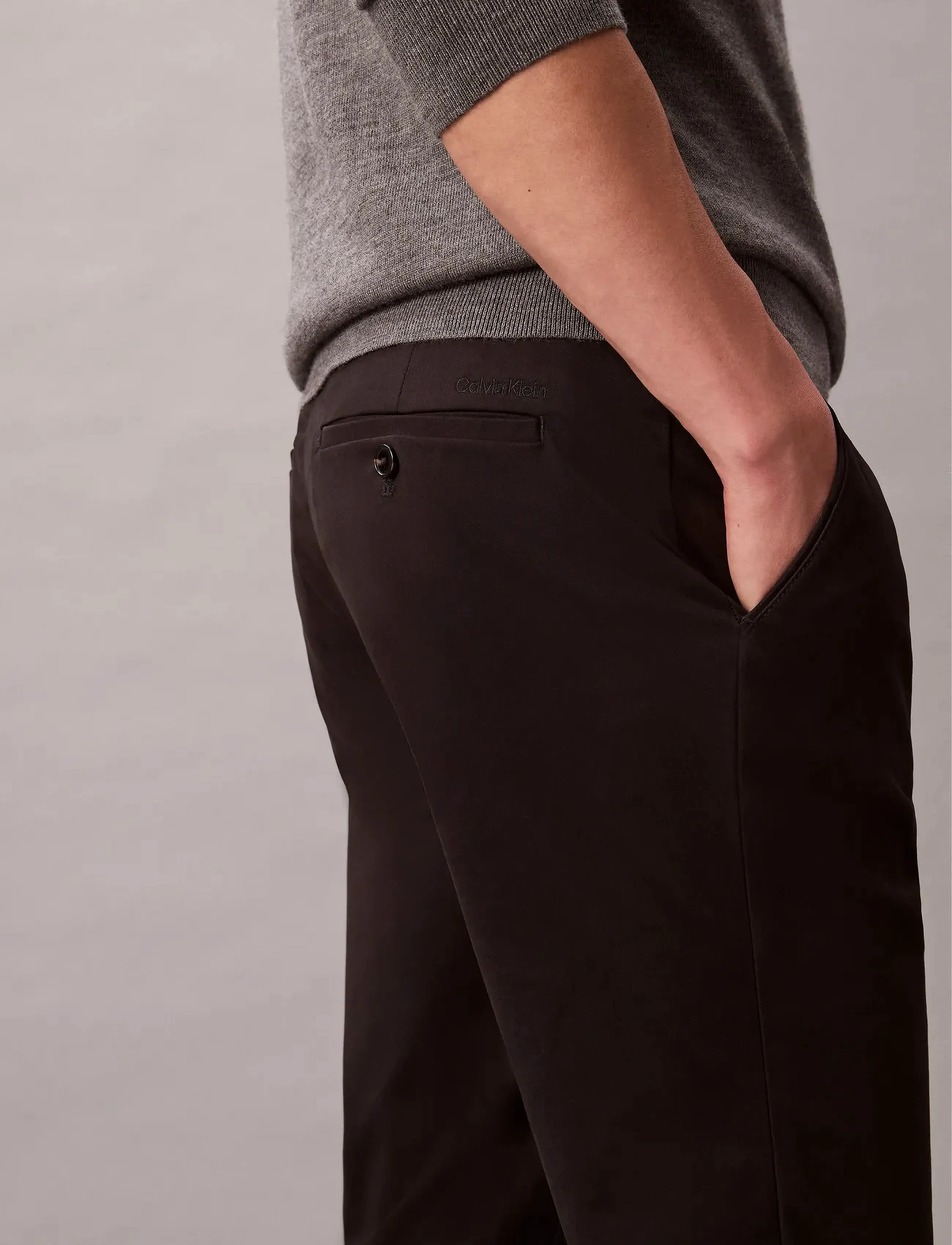 Calvin Klein - SLIM SATEEN CHINO TROUSER - pantalons chino - black - 2