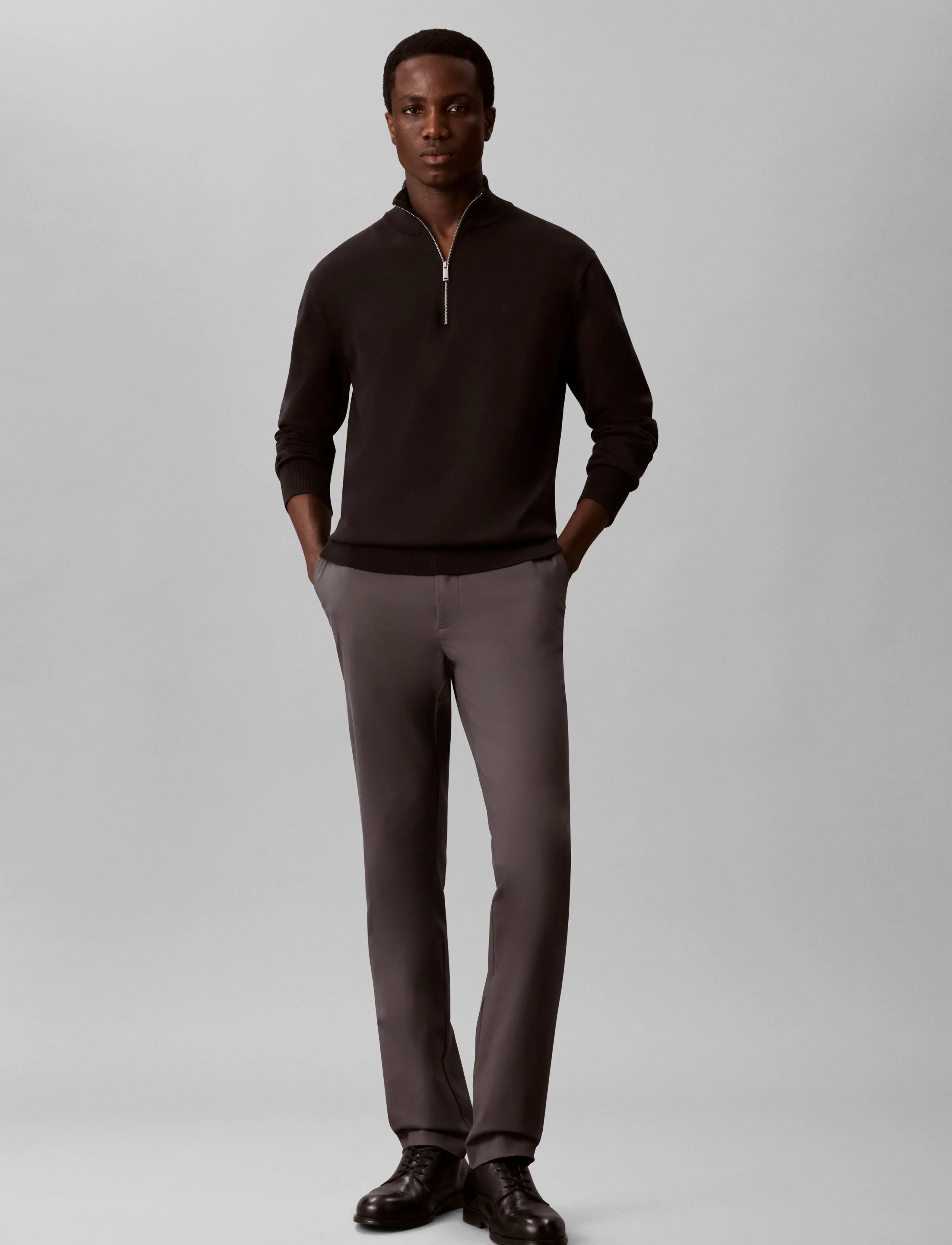 Calvin Klein SLIM SATEEN CHINO TROUSER - Chino-püksid - VOLCANIC ASH / grey