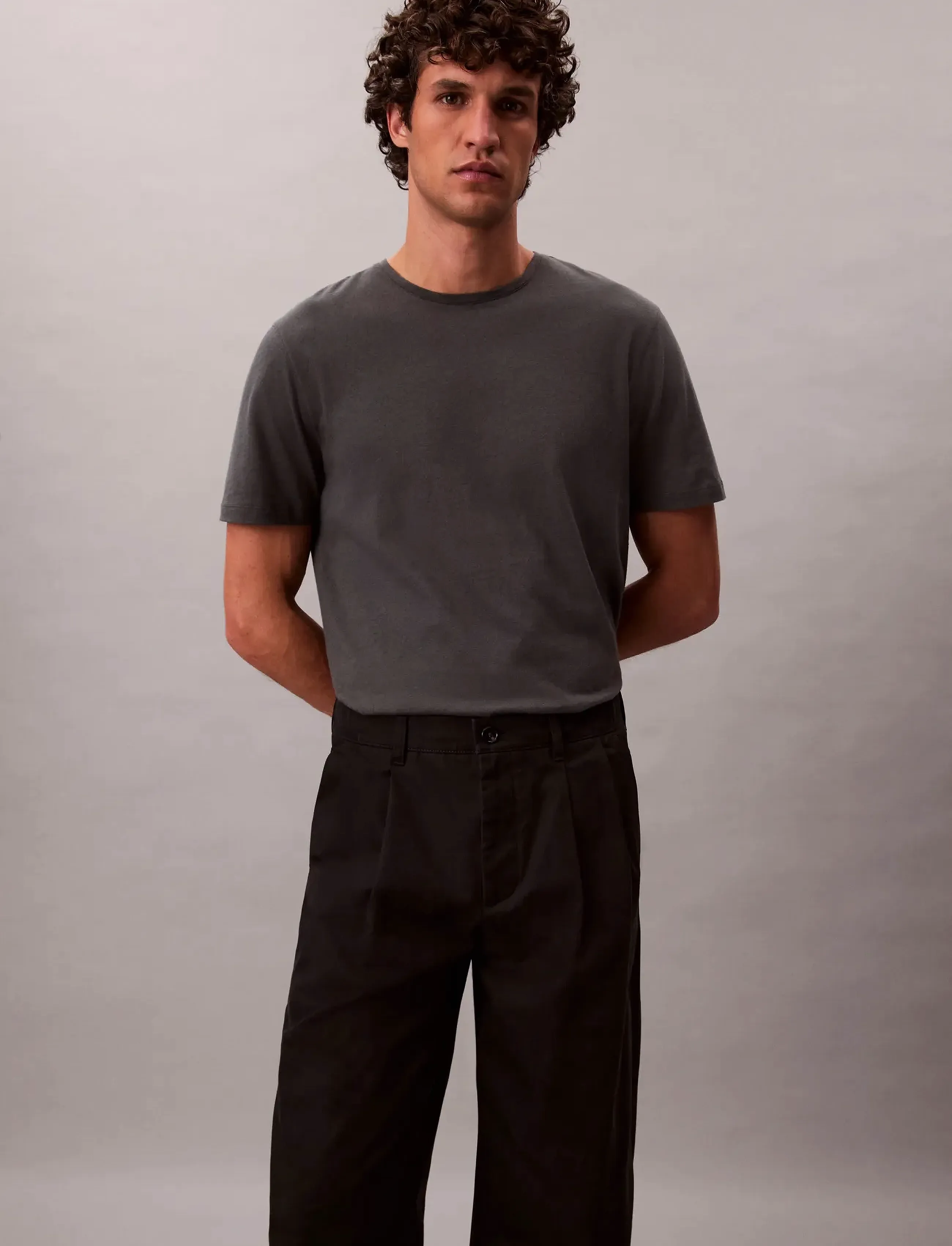 Calvin Klein - COTTON PLEATED HALF ELASTIC PANT - ikdienas bikses - black - 4