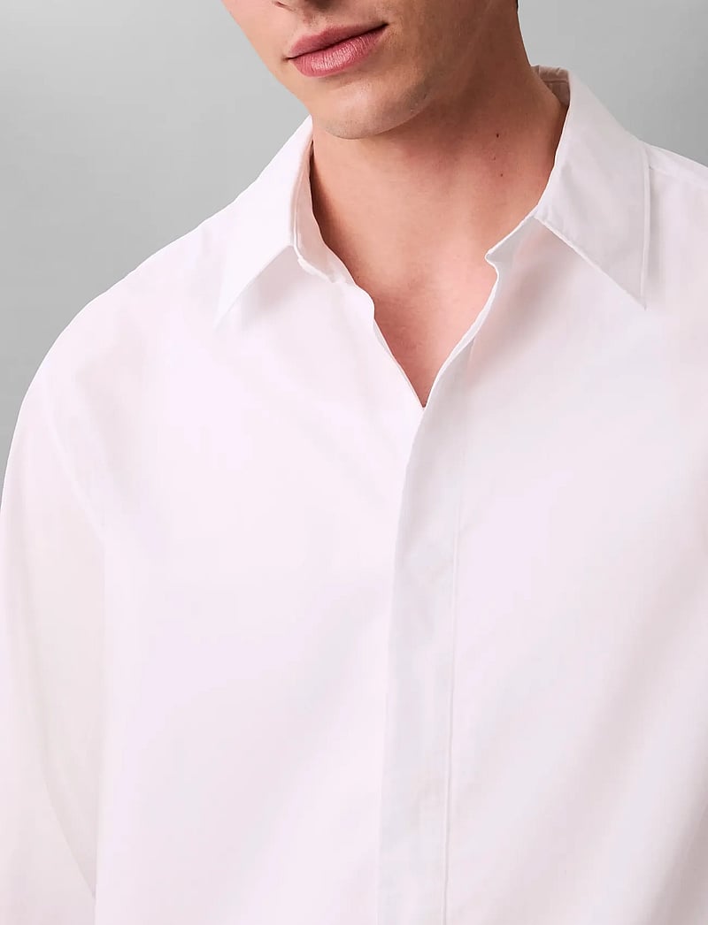 Calvin Klein - LS SOLID CRISP RELAXED SHIRT - casual shirts - brilliant white - 4