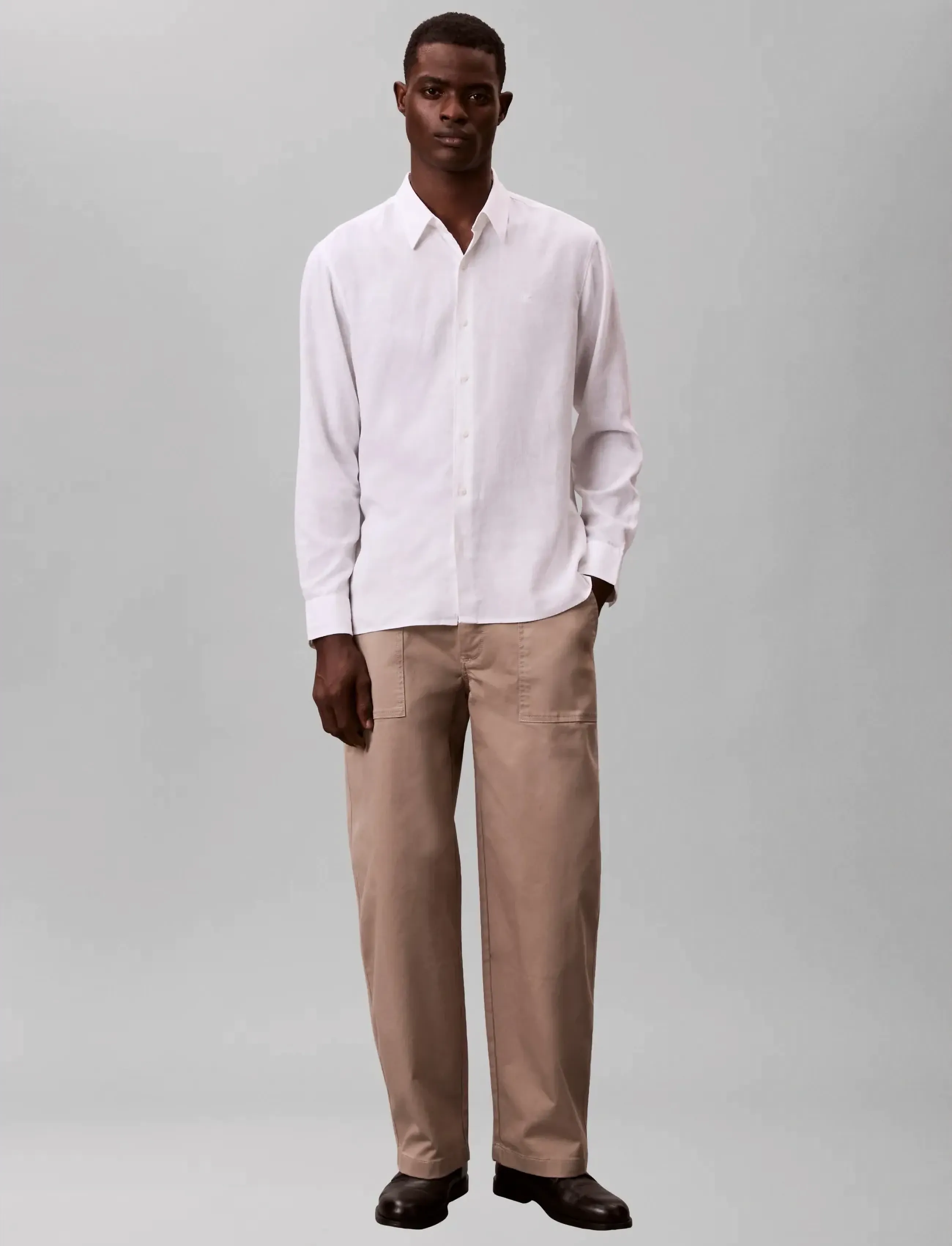 Calvin Klein LS SOLID LINEN CLASSIC SHIRT - Linneskjortor - BRILLIANT WHITE / white