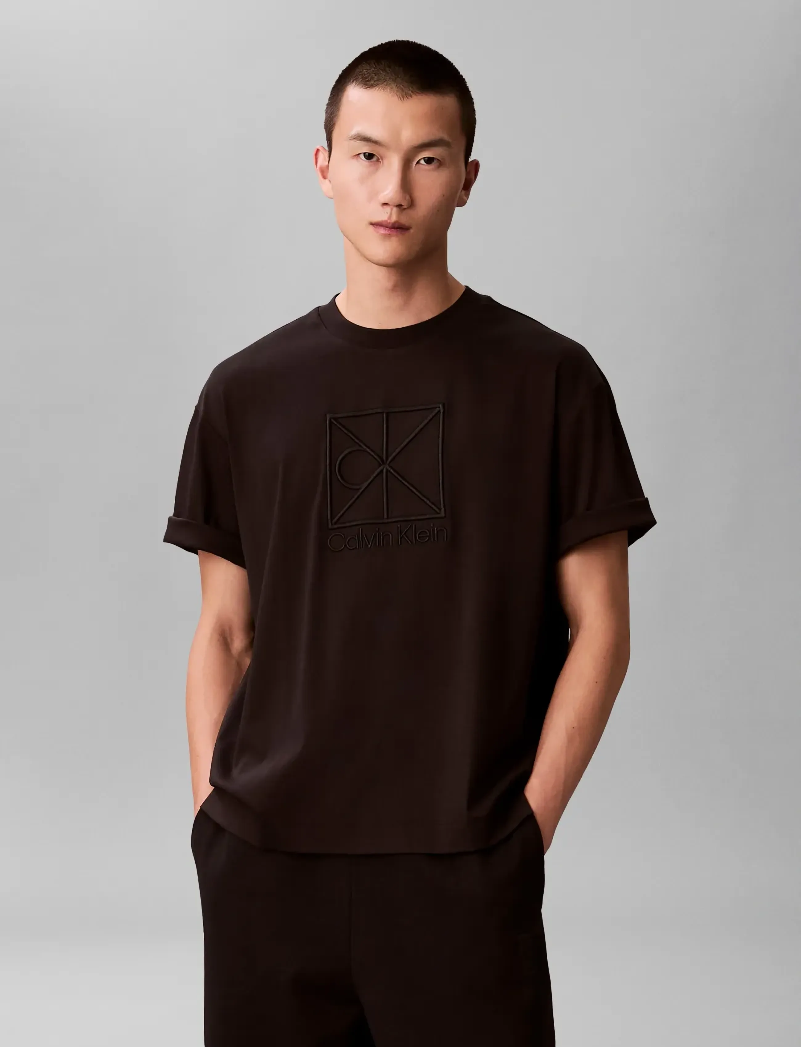 Calvin Klein SS RLXD PREMIUM INTERLOCK EMBLEM - T-Shirts - BLACK / black