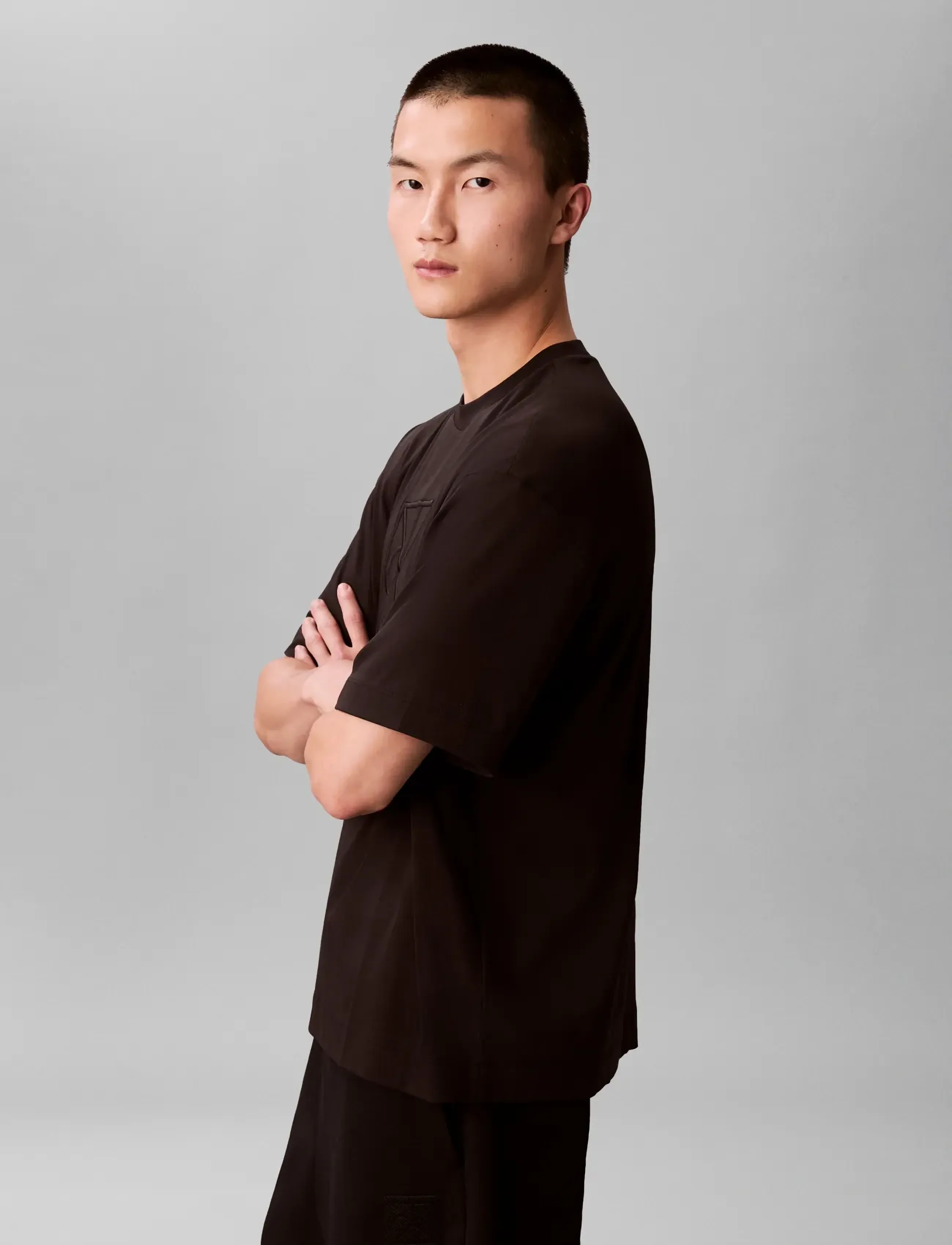 Calvin Klein - SS RLXD PREMIUM INTERLOCK EMBLEM - short-sleeved t-shirts - black - 3