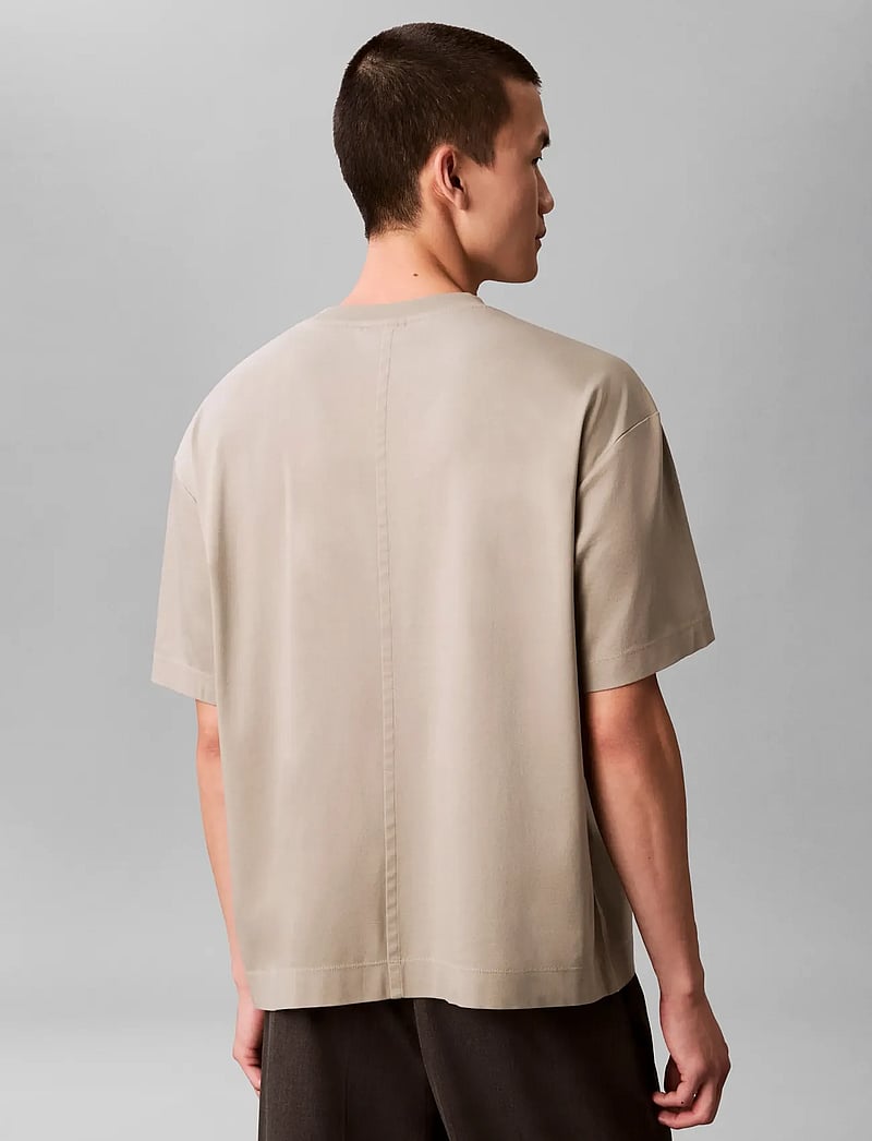 Calvin Klein - SS RLXD PREMIUM INTERLOCK EMBLEM - short-sleeved t-shirts - forest fog - 2