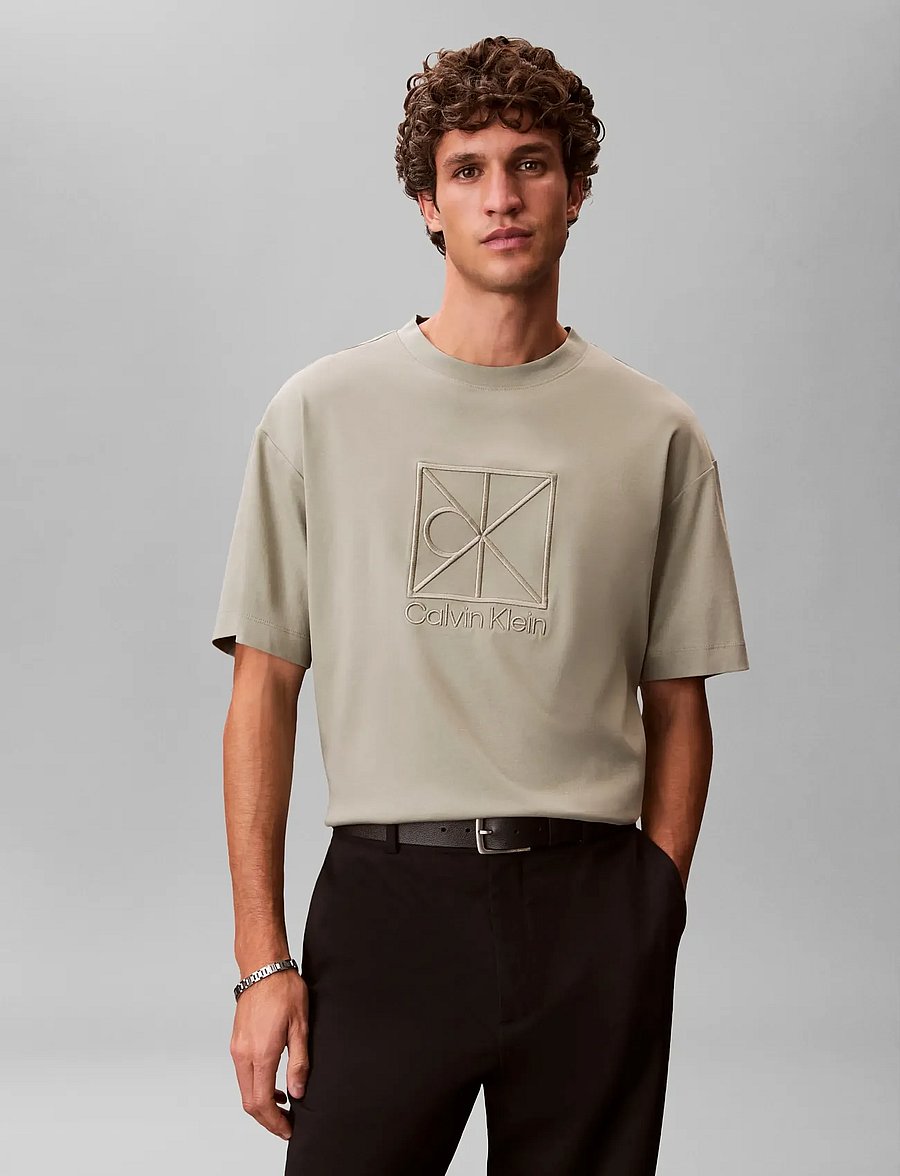 Calvin Klein - SS RLXD PREMIUM INTERLOCK EMBLEM - kurzärmelige t-shirts - shadow - 3