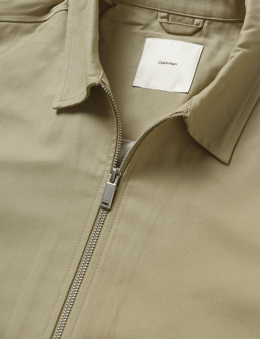 Calvin Klein - LS COTTON DOBBY BLOUSON JKT - forårsjakker - travertine - 2