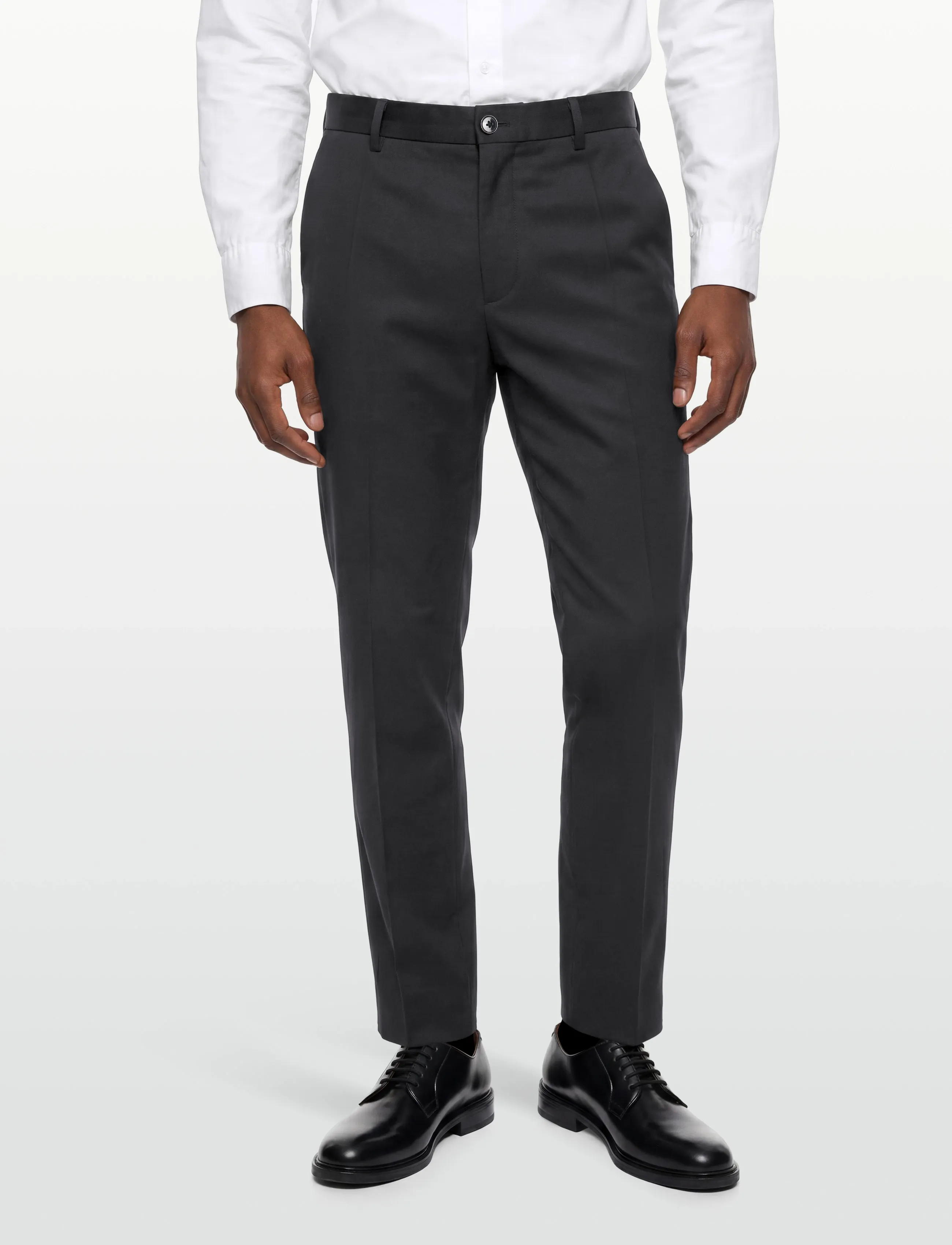 Calvin Klein - TAPERED PLTD SATEEN CHINO TROUSE - freizeithosen - black - 3