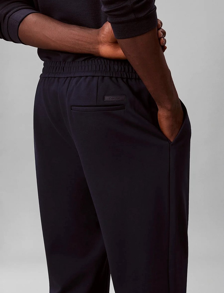 Calvin Klein - SLIM TAPERED KNIT PLEATED PANT - kostiuminės kelnės - dark sapphire - 2