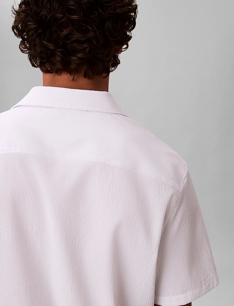 Calvin Klein - SS SOLID SEERSUCKER CLASSIC SHIR - kortärmade skjortor - brilliant white - 5