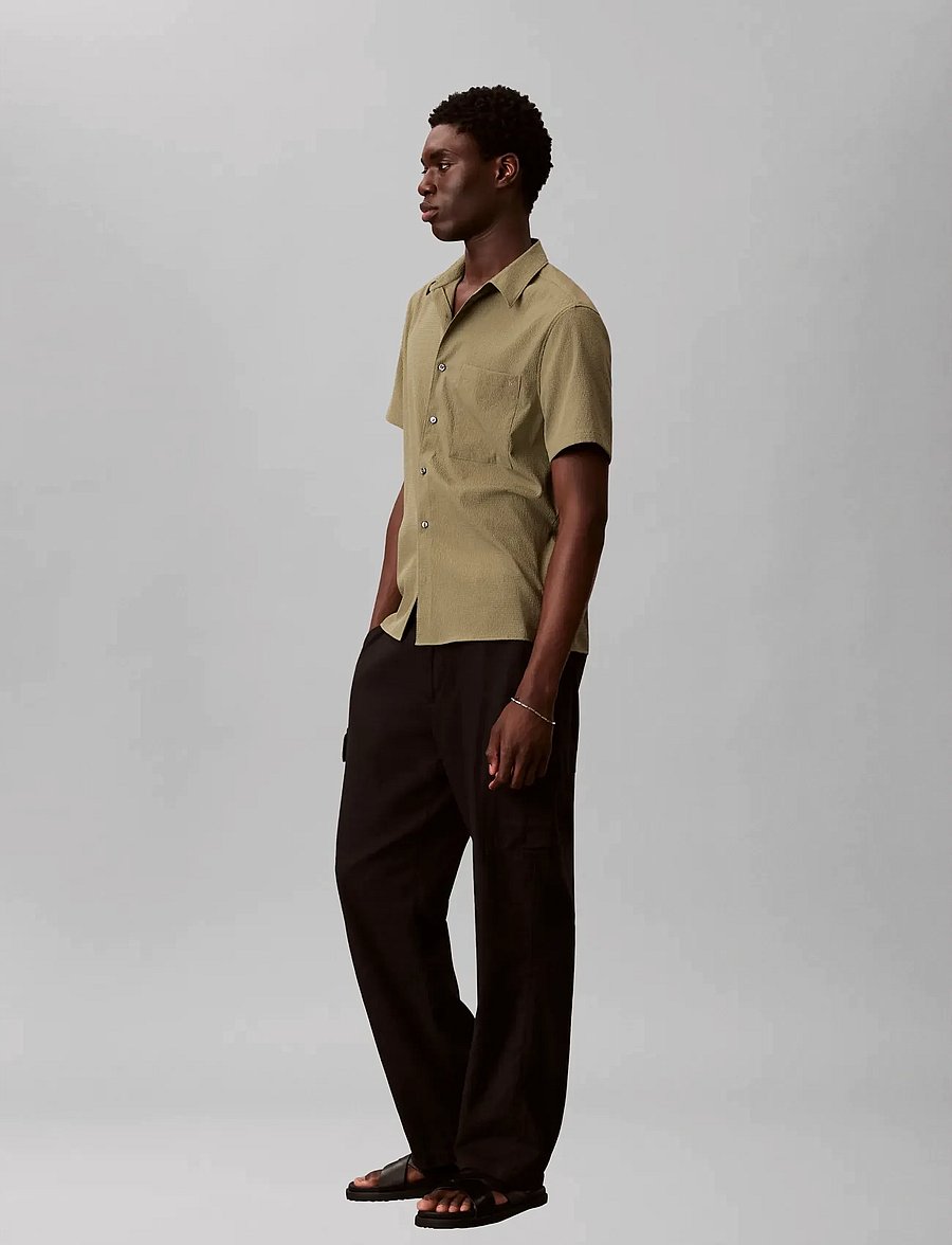 Calvin Klein - SS SOLID SEERSUCKER CLASSIC SHIR - short-sleeved shirts - deep lichen green - 5