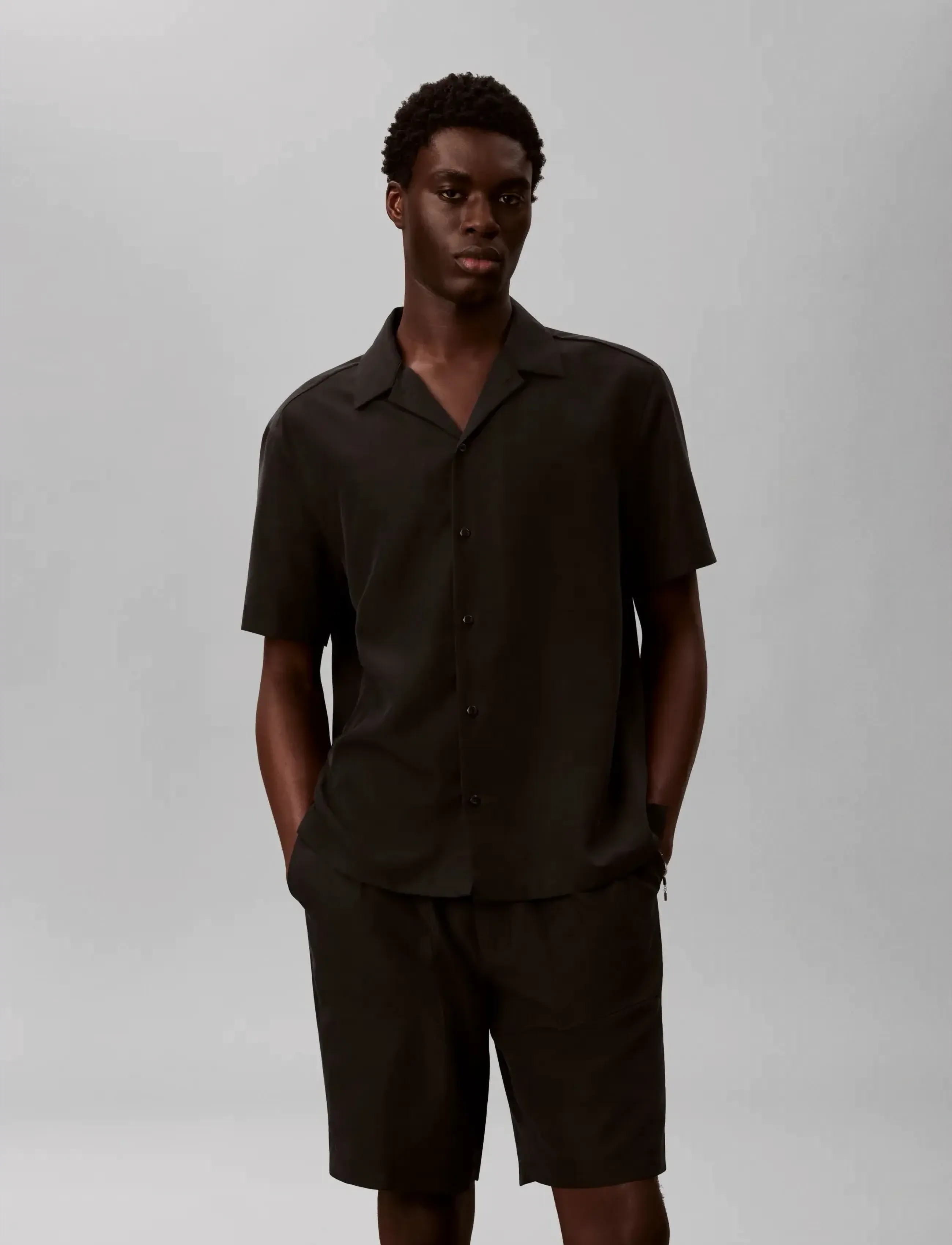 Calvin Klein - SS CAMP COLLAR DRAPEY LYOCELL EA - short-sleeved shirts - black - 3