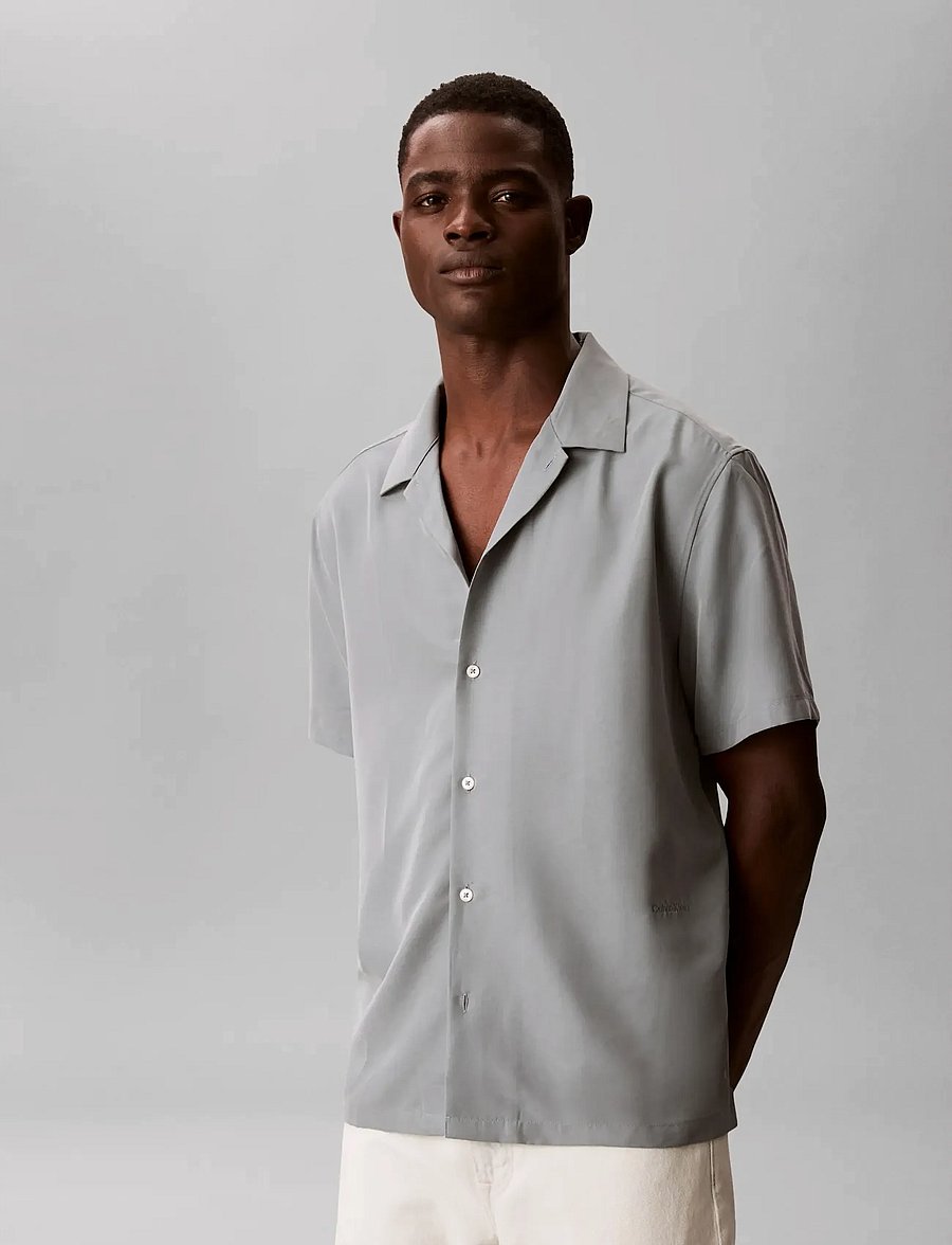 Calvin Klein - SS CAMP COLLAR DRAPEY LYOCELL EA - short-sleeved shirts - frosted spruce - 3
