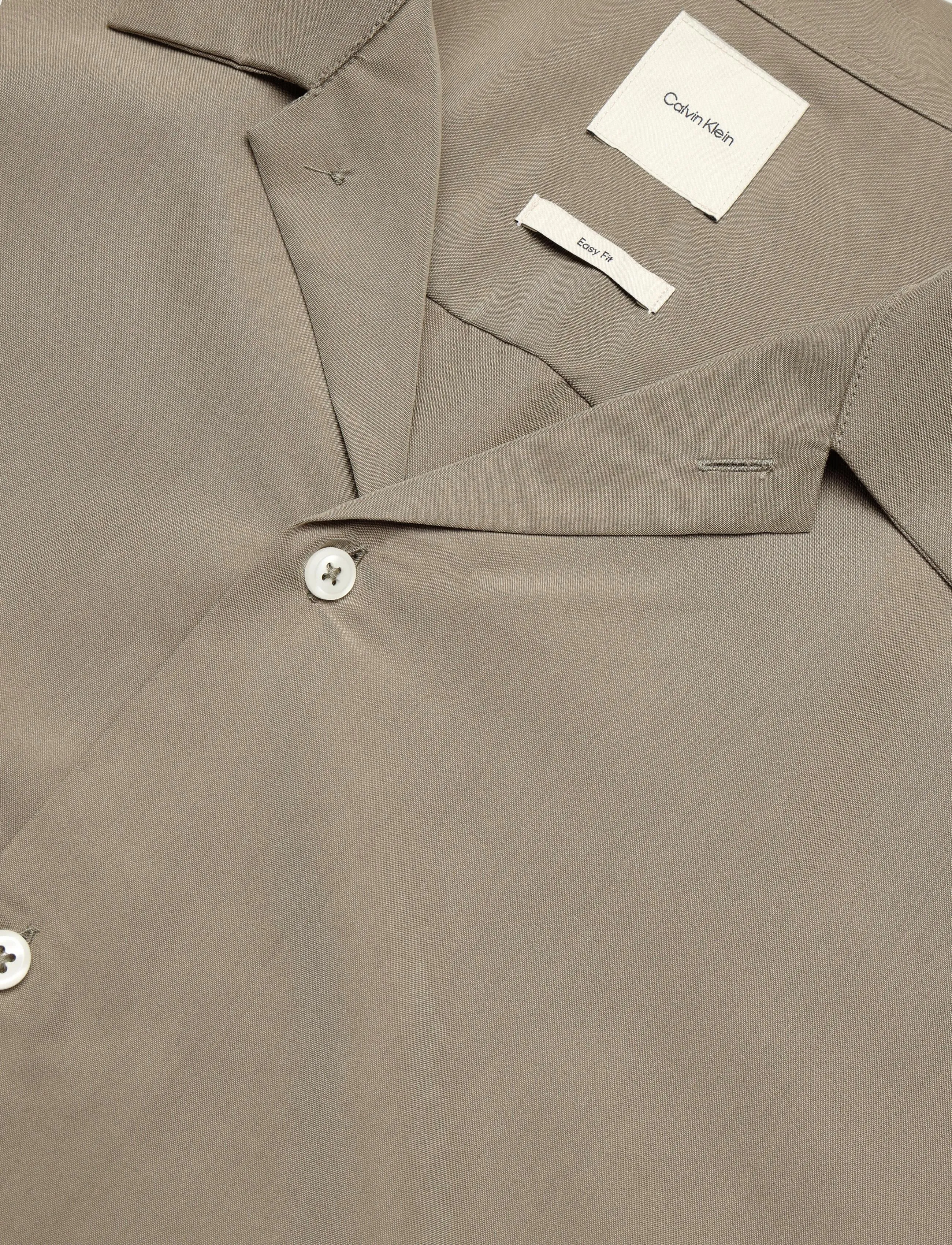 Calvin Klein - SS CAMP COLLAR DRAPEY LYOCELL EA - kortärmade skjortor - roasted cashew - 2