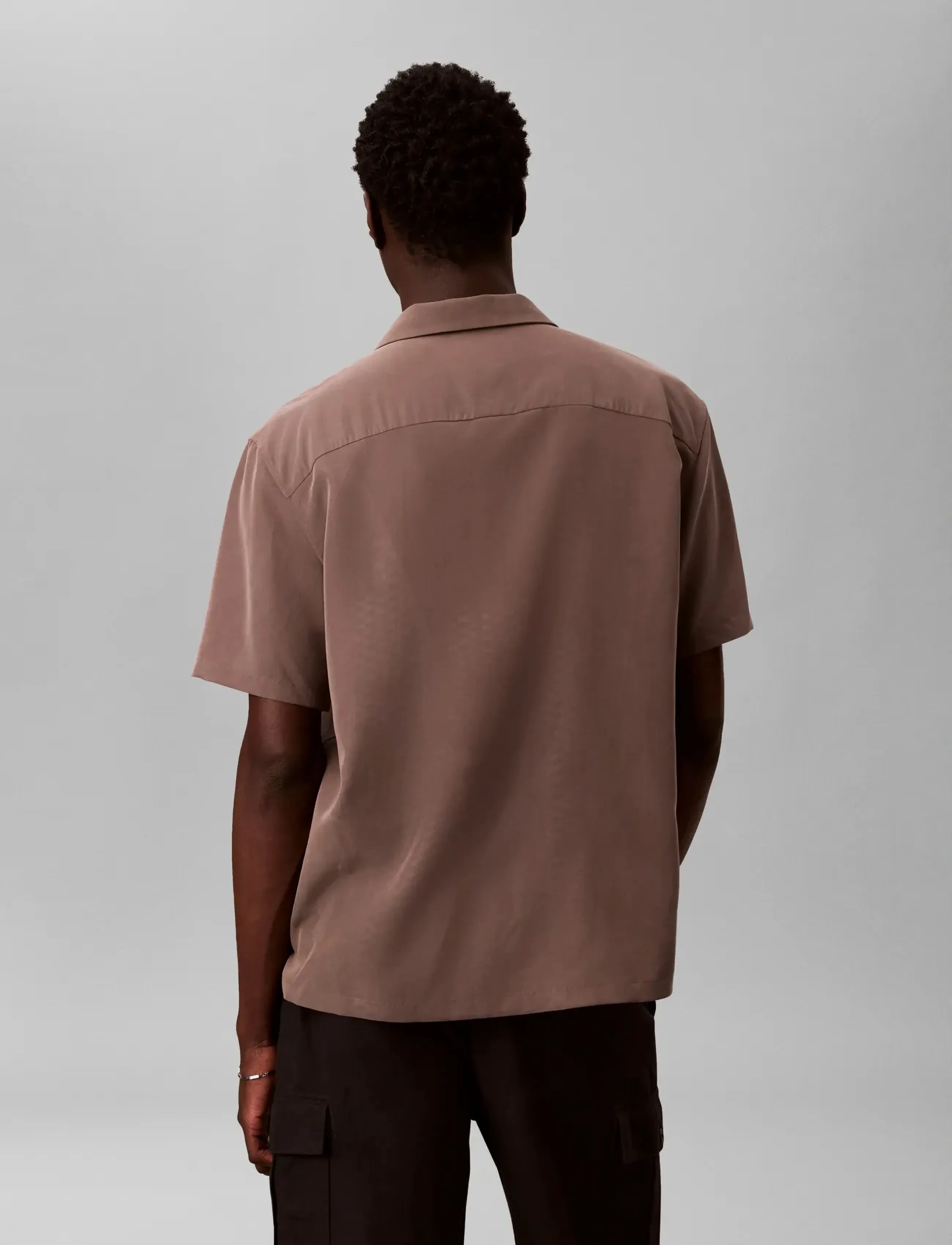 Calvin Klein - SS CAMP COLLAR DRAPEY LYOCELL EA - kurzarmhemden - warm oak - 2