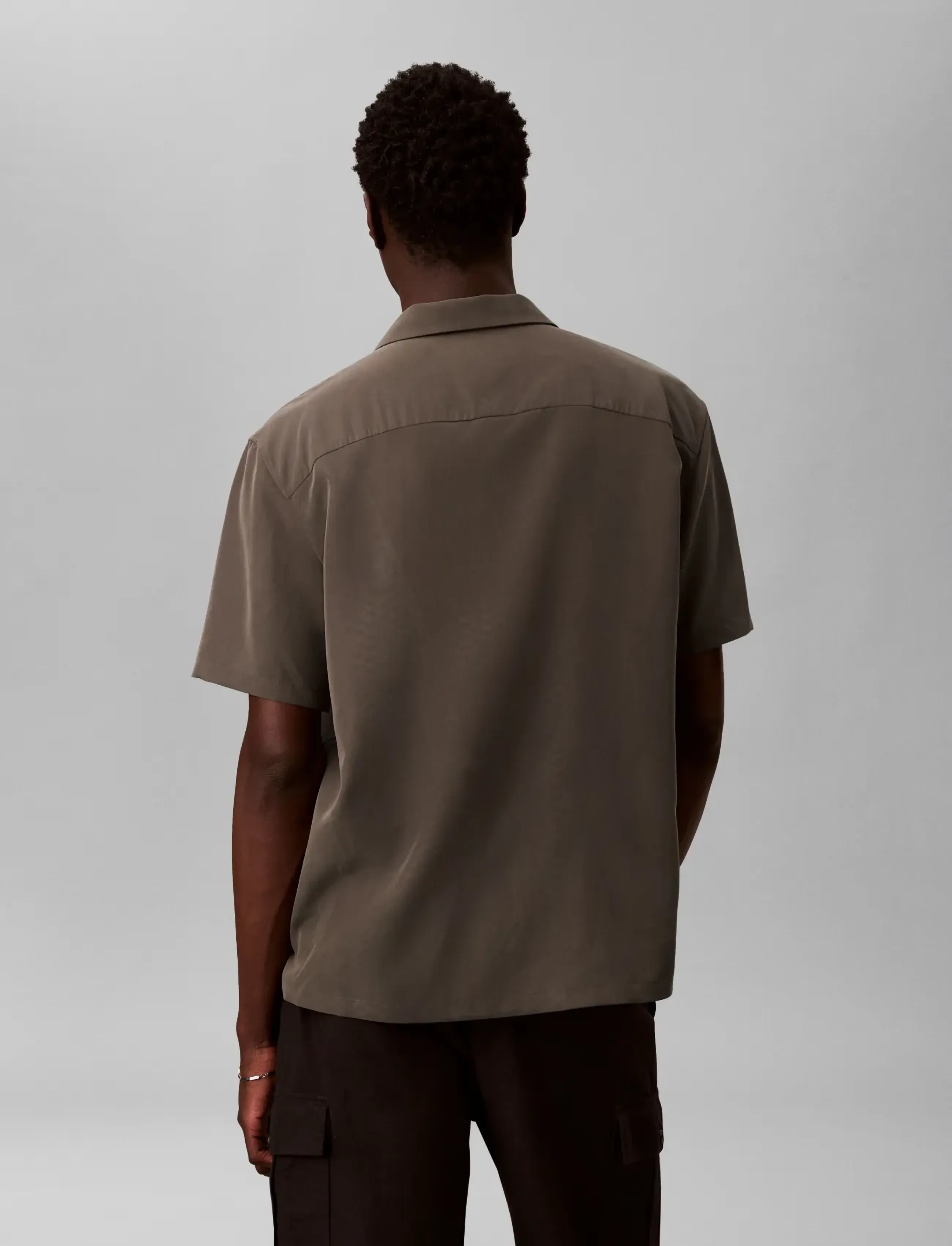 Calvin Klein - SS CAMP COLLAR DRAPEY LYOCELL EA - kortärmade skjortor - warm oak - 2
