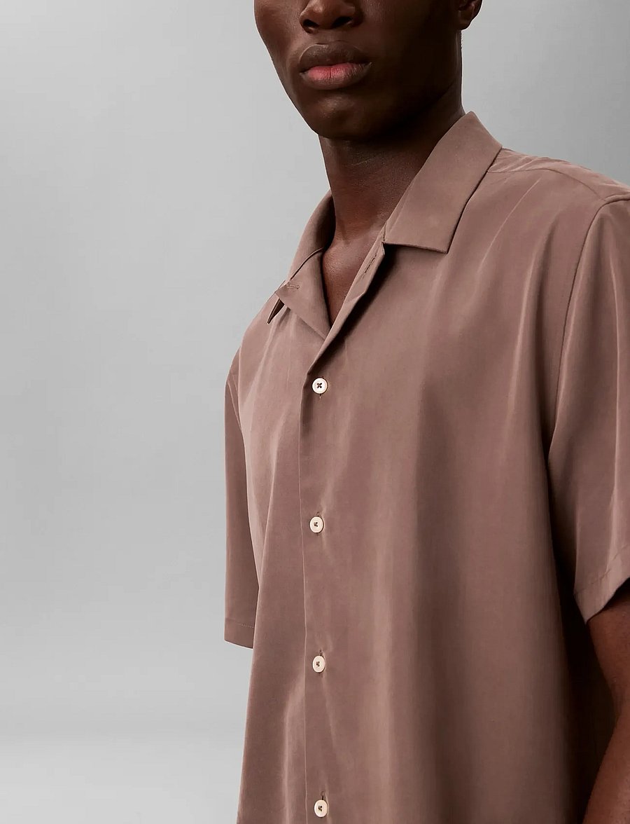 Calvin Klein - SS CAMP COLLAR DRAPEY LYOCELL EA - kortärmade skjortor - warm oak - 4