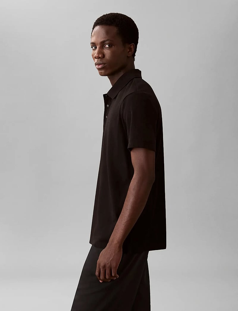 Calvin Klein - SS TECH INTERLOCK POLO - kurzärmelig - black - 4