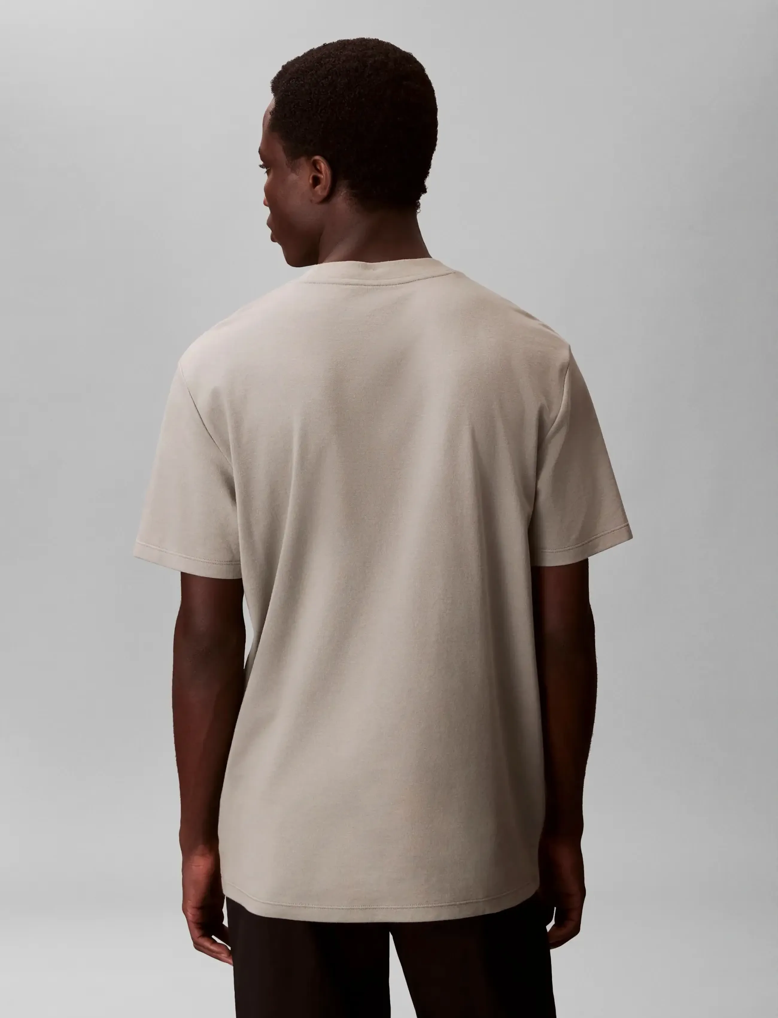 Calvin Klein - SS TECH INTERLOCK CREWNK TEE - dzimšanas dienas dāvanas - shadow - 2