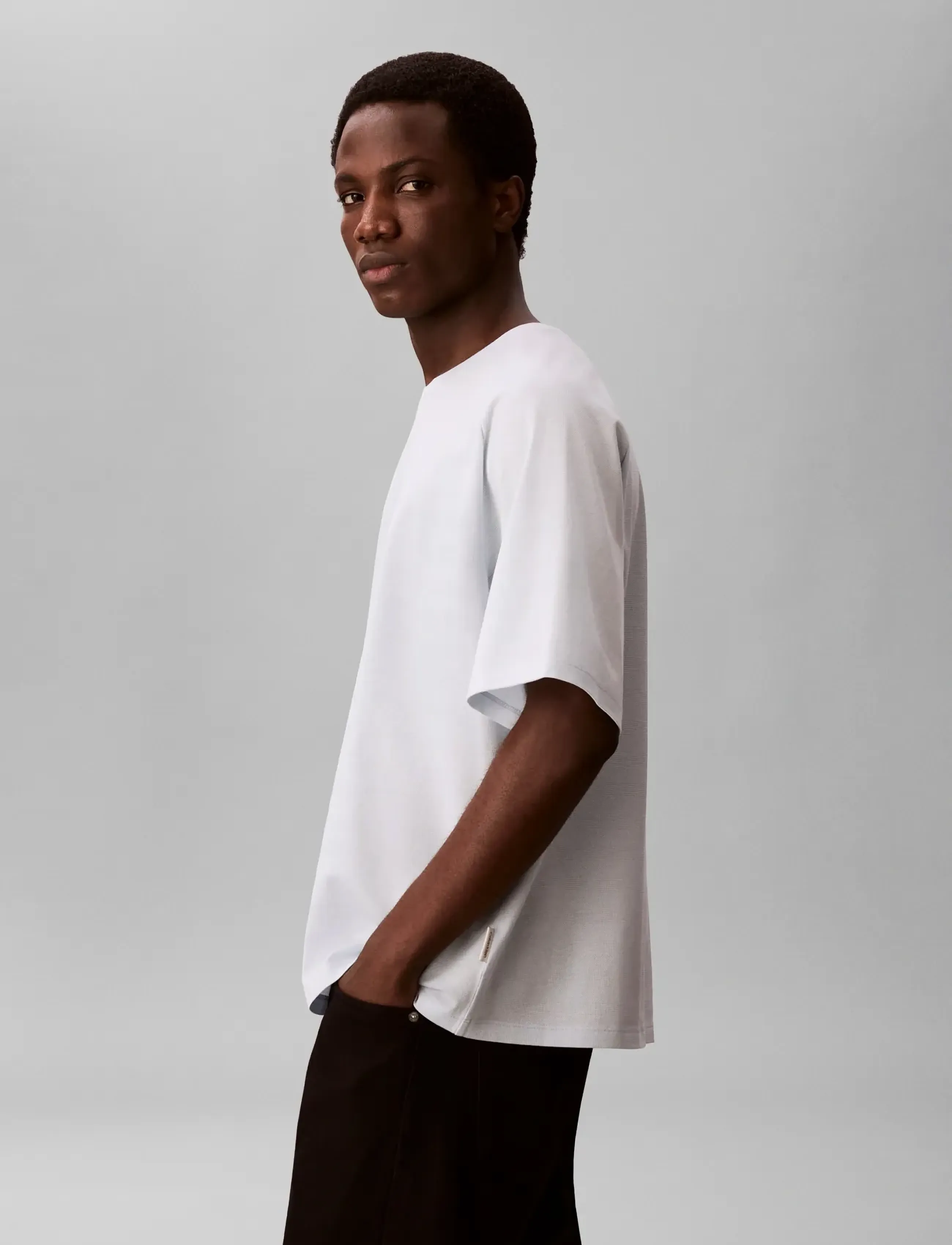 Calvin Klein - SS EASY BAR JACQUARD CREWNK TEE - kortærmede t-shirts - plein air - 4