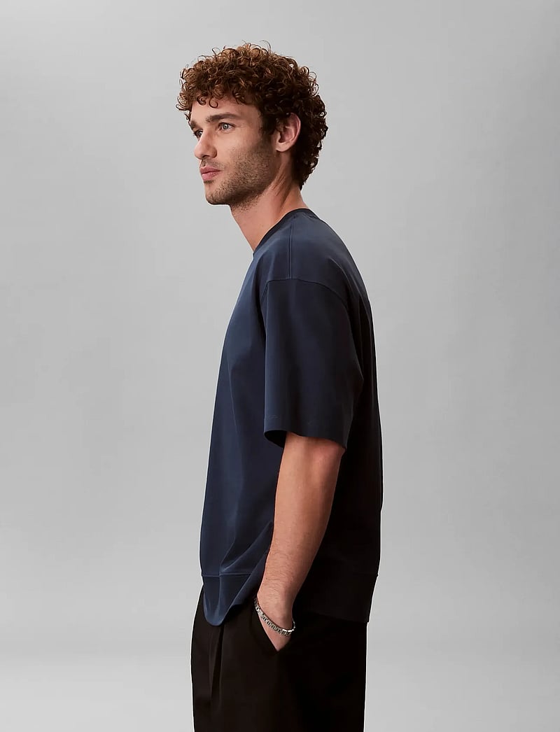 Calvin Klein - SS MERCERIZED INTERLOCK CUFF CRE - lühikeste varrukatega t-särgid - navy stone - 4