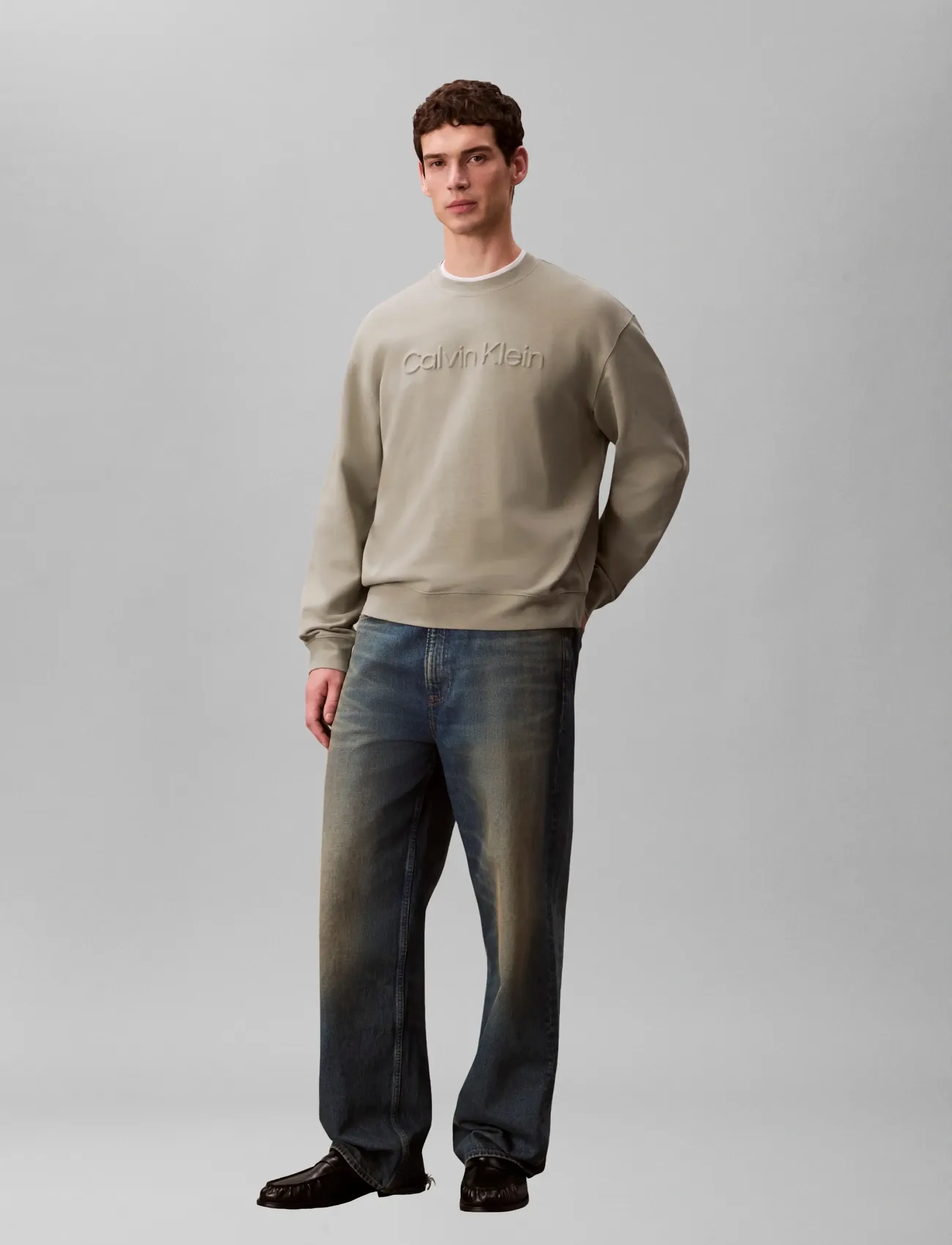 Calvin Klein EU SPORTSWEAR GRAPHIC CREWNECK - Nyheter - SHADOW / khaki/green