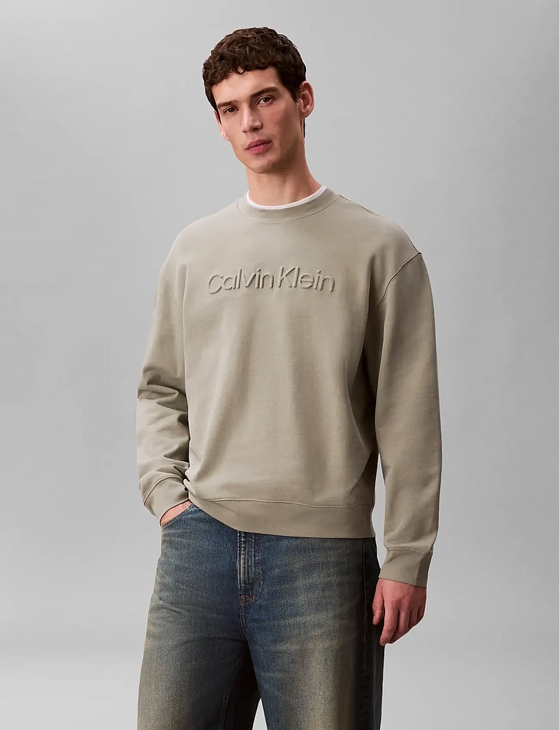 Calvin Klein - EU SPORTSWEAR GRAPHIC CREWNECK - shop by occasion - shadow - 3