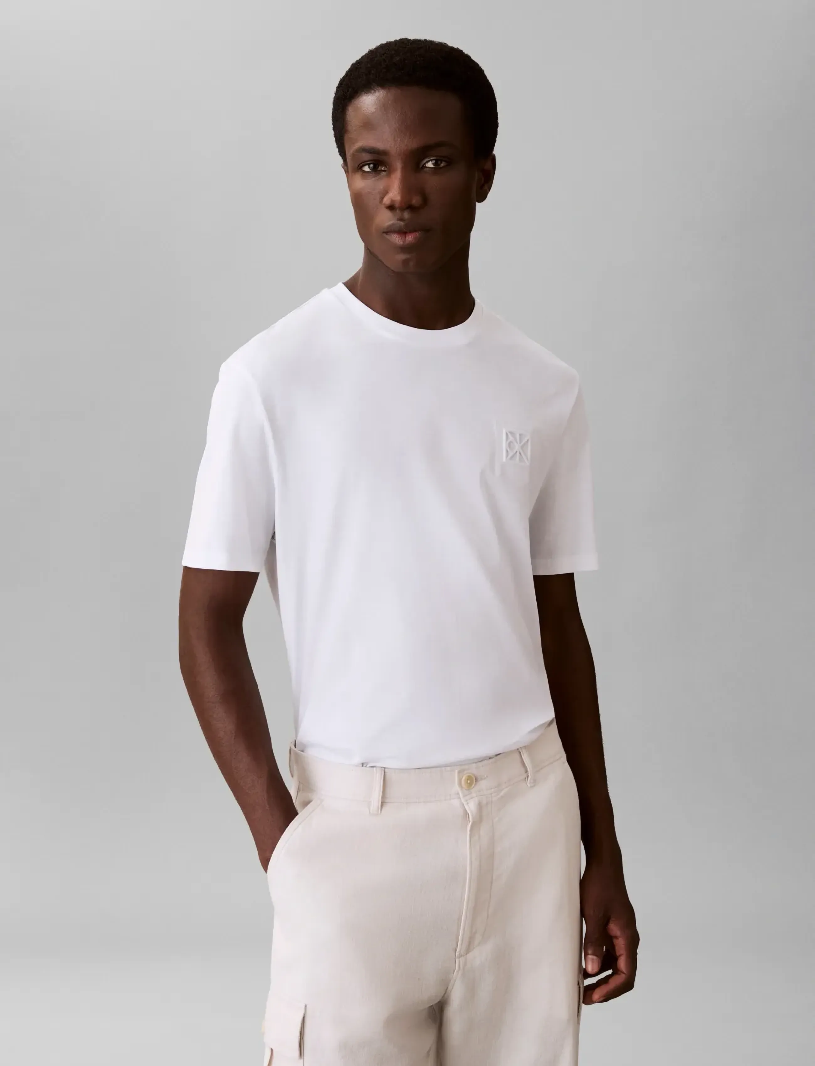 Calvin Klein - SS SUPIMA EMBLEM LOGO TEE - krótki rękaw - bright white - 3