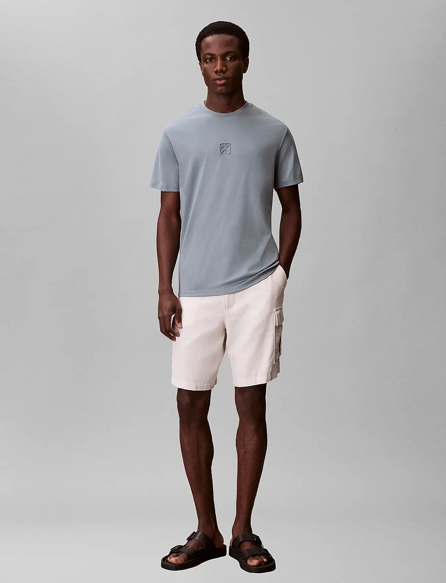 Calvin Klein - SS SUPIMA EMBLEM LOGO TEE - kortærmede t-shirts - frosted spruce - 0