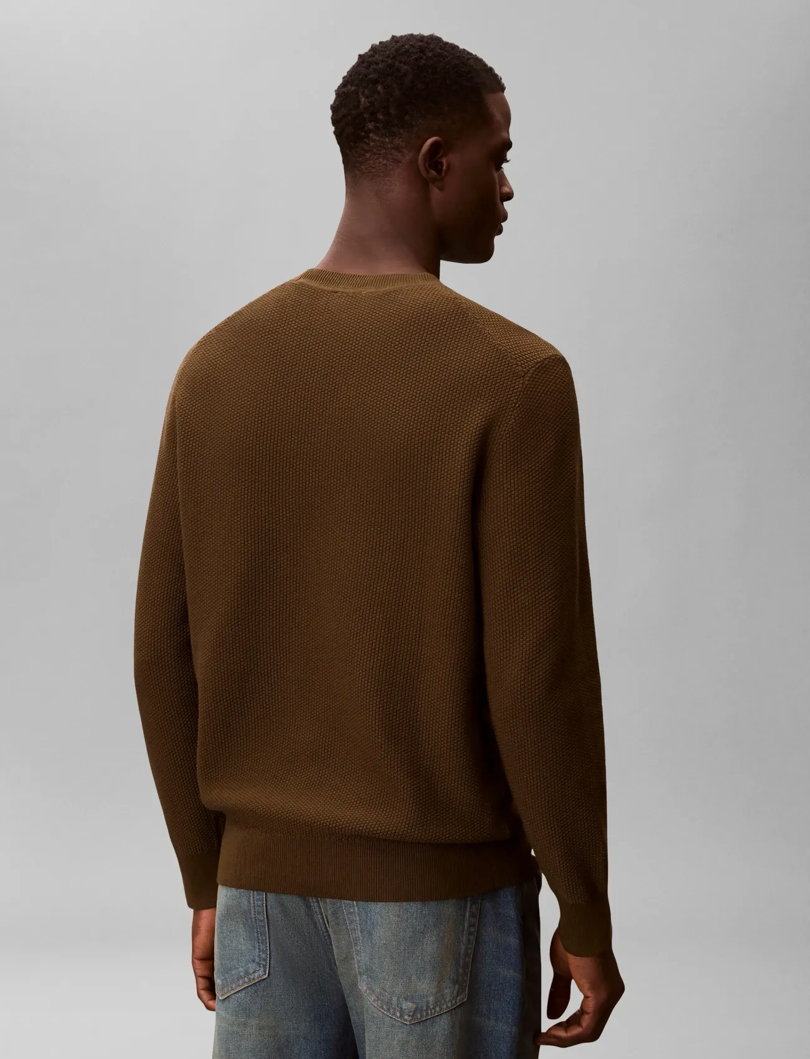 Calvin Klein - LS TEXTURED COTTON CREWNK SWEATE - Ümmarguse kaelusega kudumid - crude green - 2