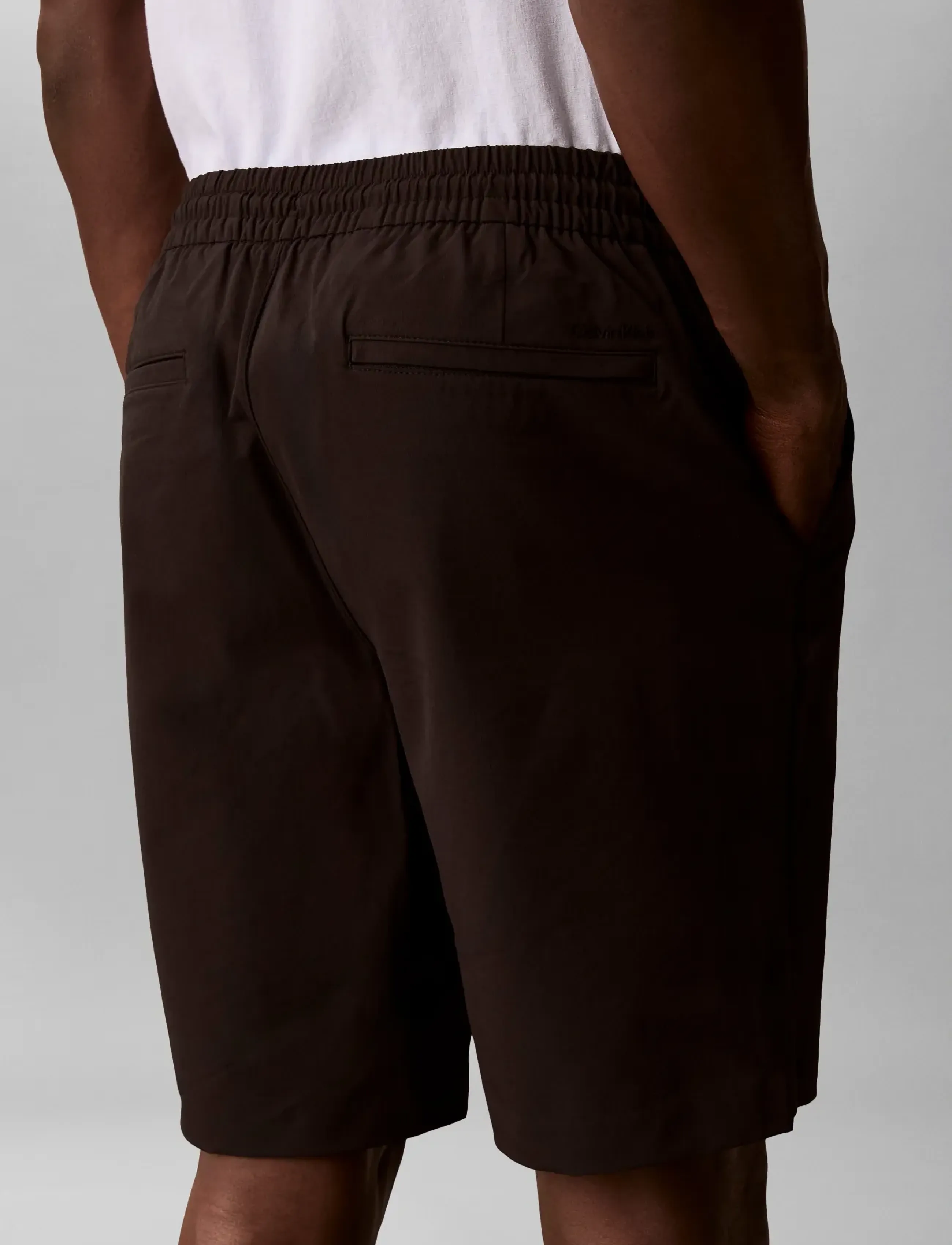 Calvin Klein - 9" STR TECH DOBBY HALF ELASTIC S - casual shorts - black - 4