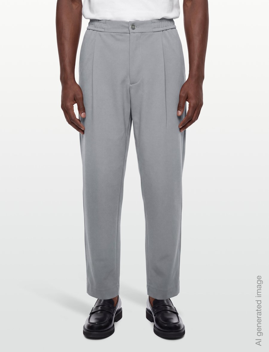 Calvin Klein - TAPERED TECH KNIT PLEATED PANT - vabaajapüksid - convoy - 3