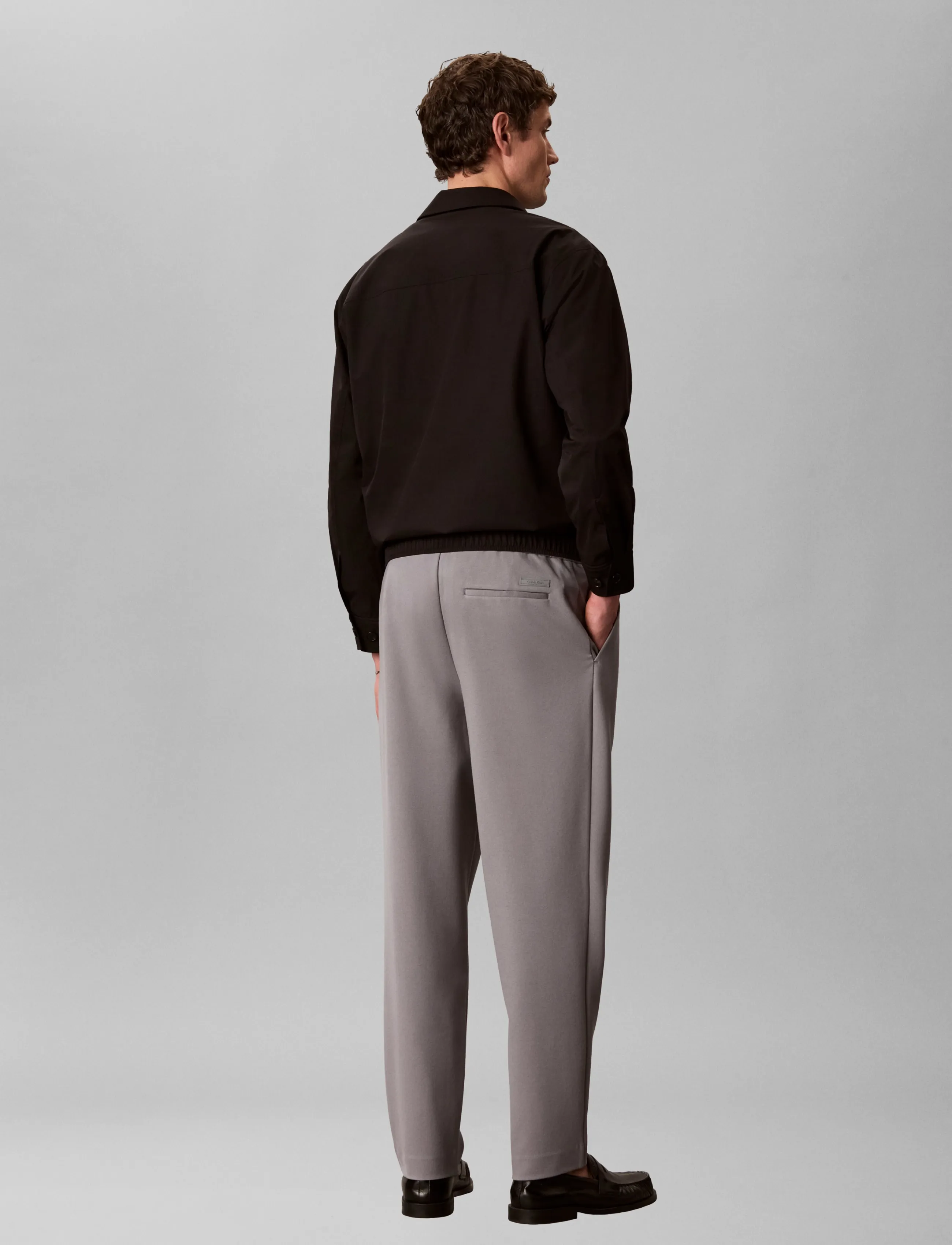 Calvin Klein - TAPERED TECH KNIT PLEATED PANT - casual byxor - convoy - 3