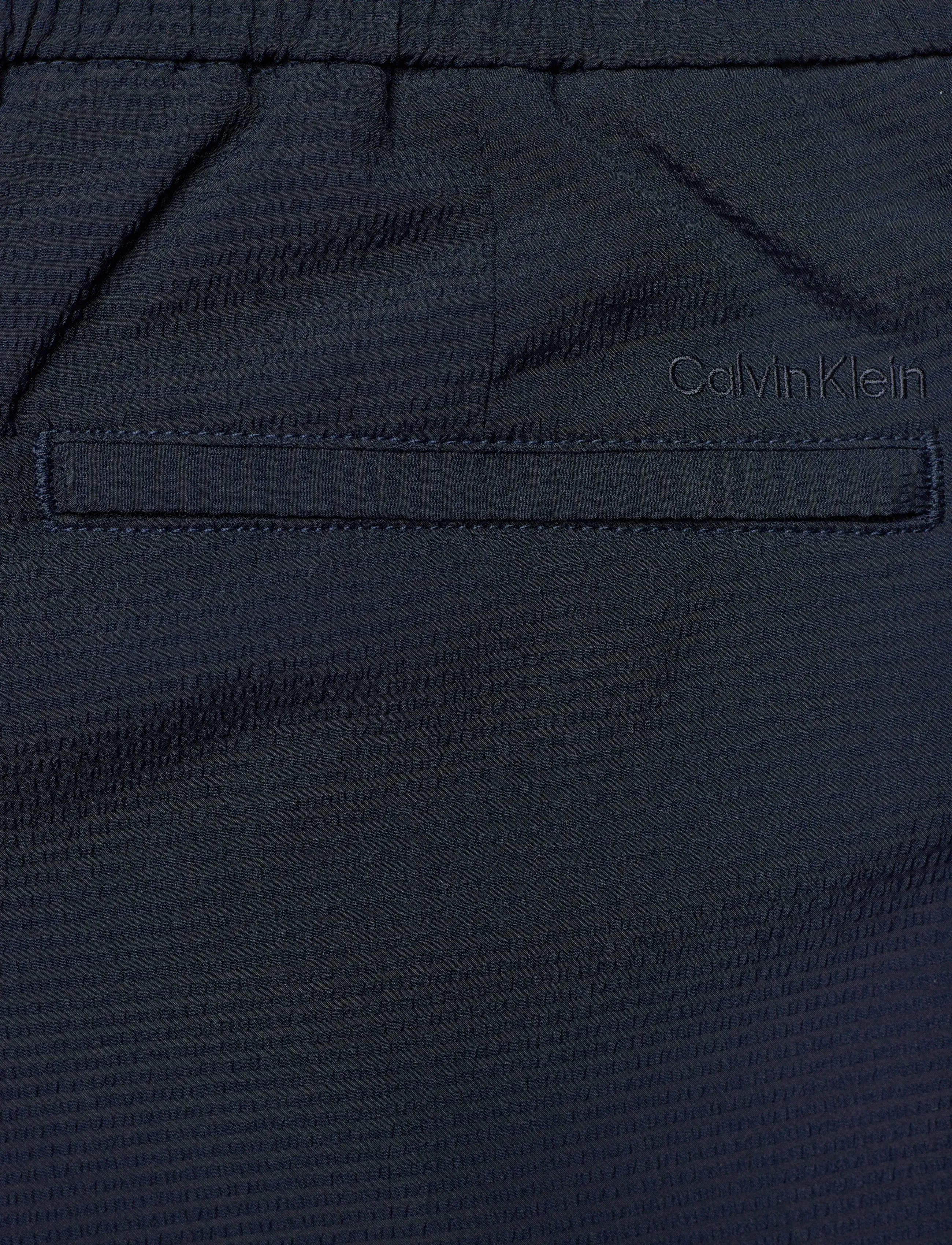 Calvin Klein - STRAIGHT SEERSUCKER ELASTIC 7" S - casual shorts - dark sapphire - 4