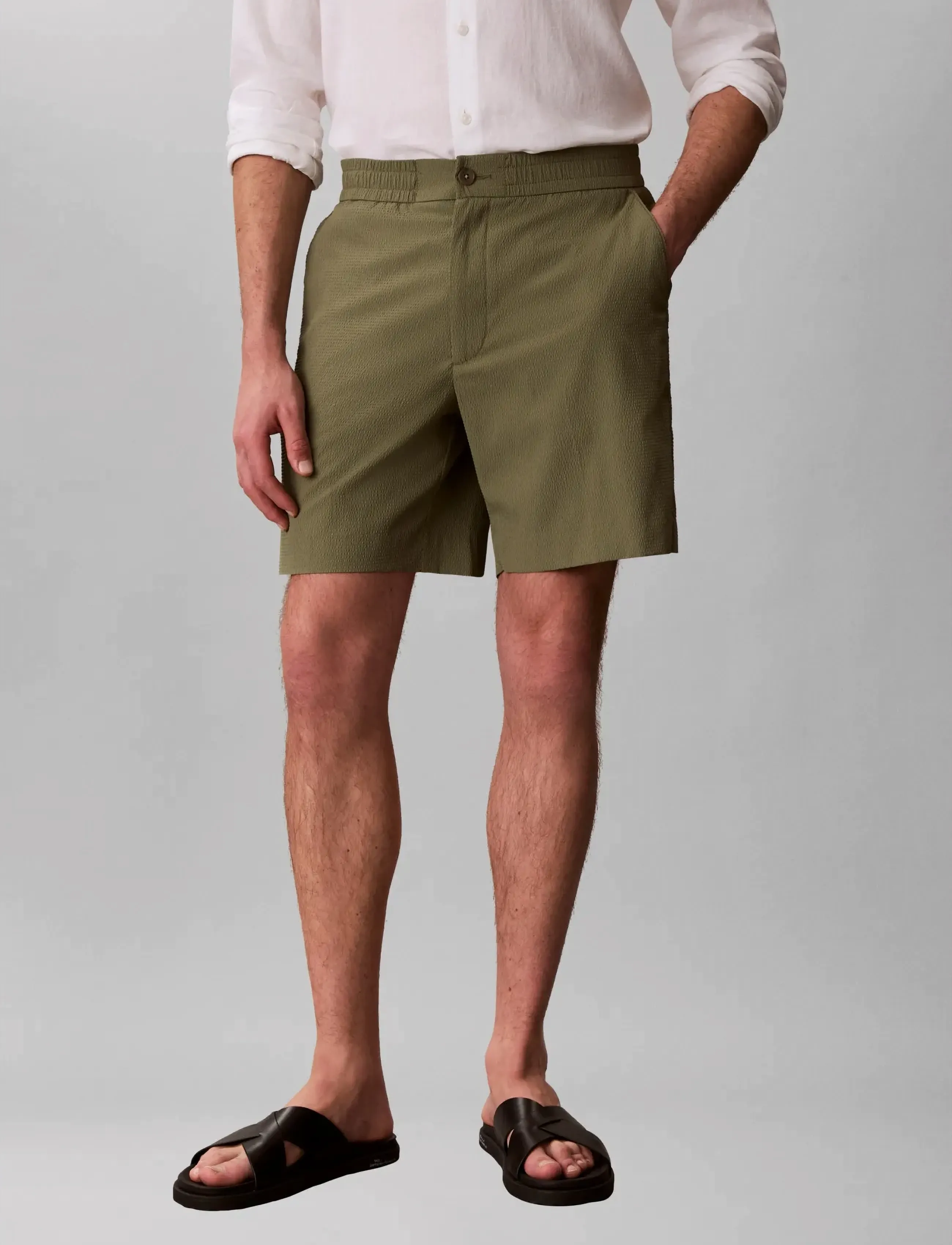 Calvin Klein STRAIGHT SEERSUCKER ELASTIC 7" S - Shorts - DEEP LICHEN GREEN / khaki/green