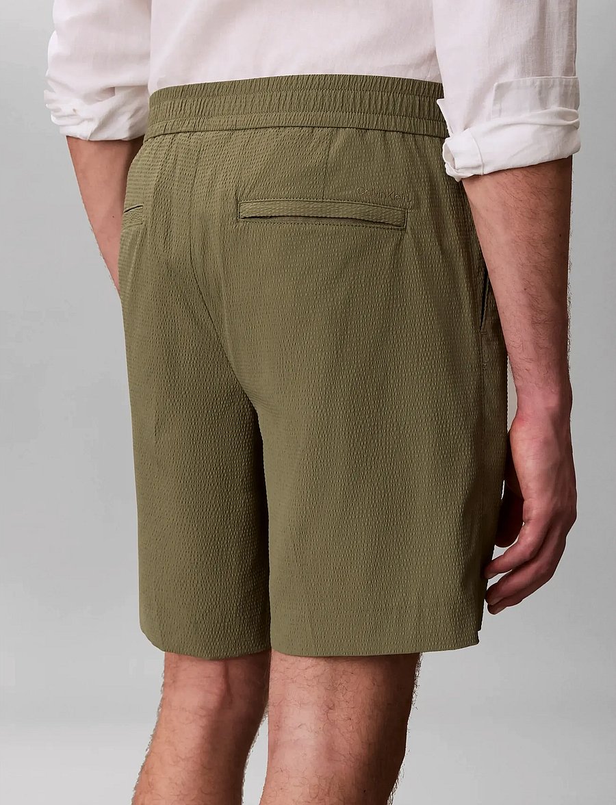 Calvin Klein - STRAIGHT SEERSUCKER ELASTIC 7" S - casual shorts - deep lichen green - 4