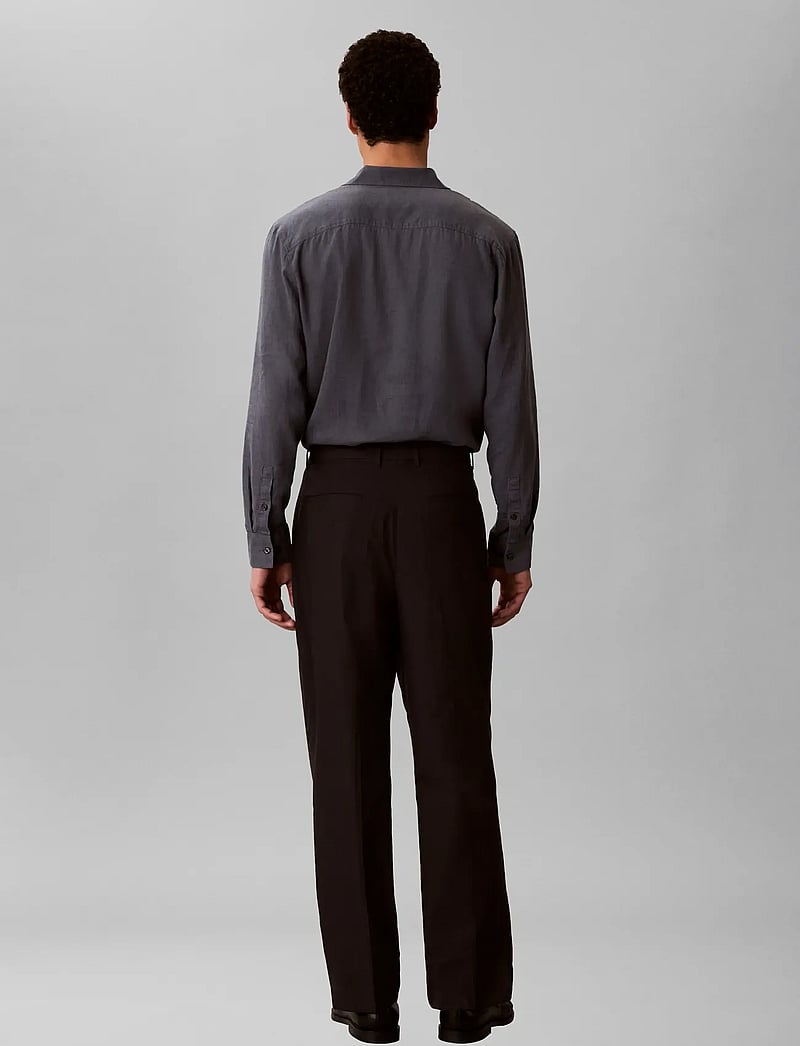 Calvin Klein - STRAIGHT LYOCELL BELTED PLTD TRO - Ülikonnapüksid - black - 2