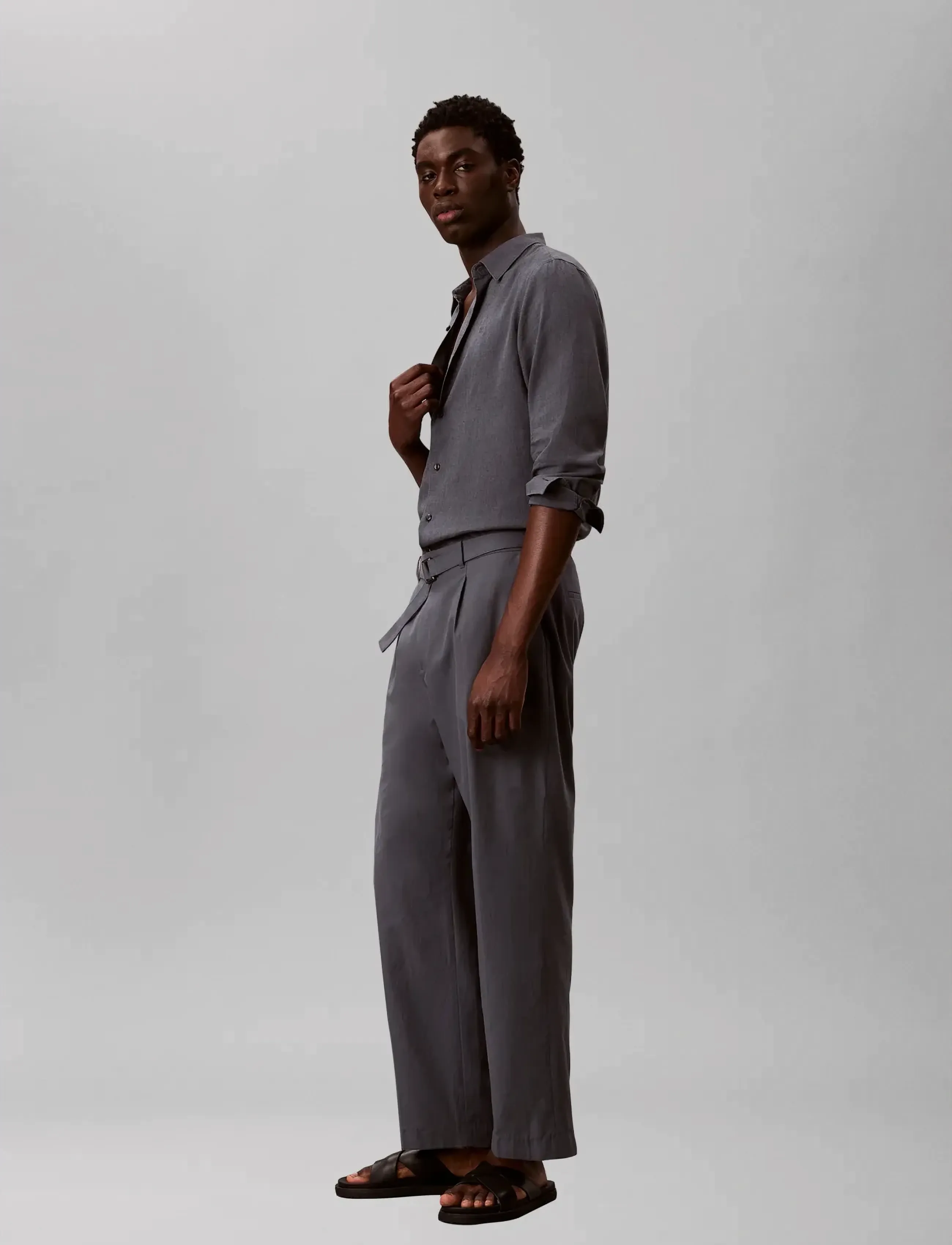 Calvin Klein - STRAIGHT LYOCELL BELTED PLTD TRO - pantalons habillés - turbulence - 4