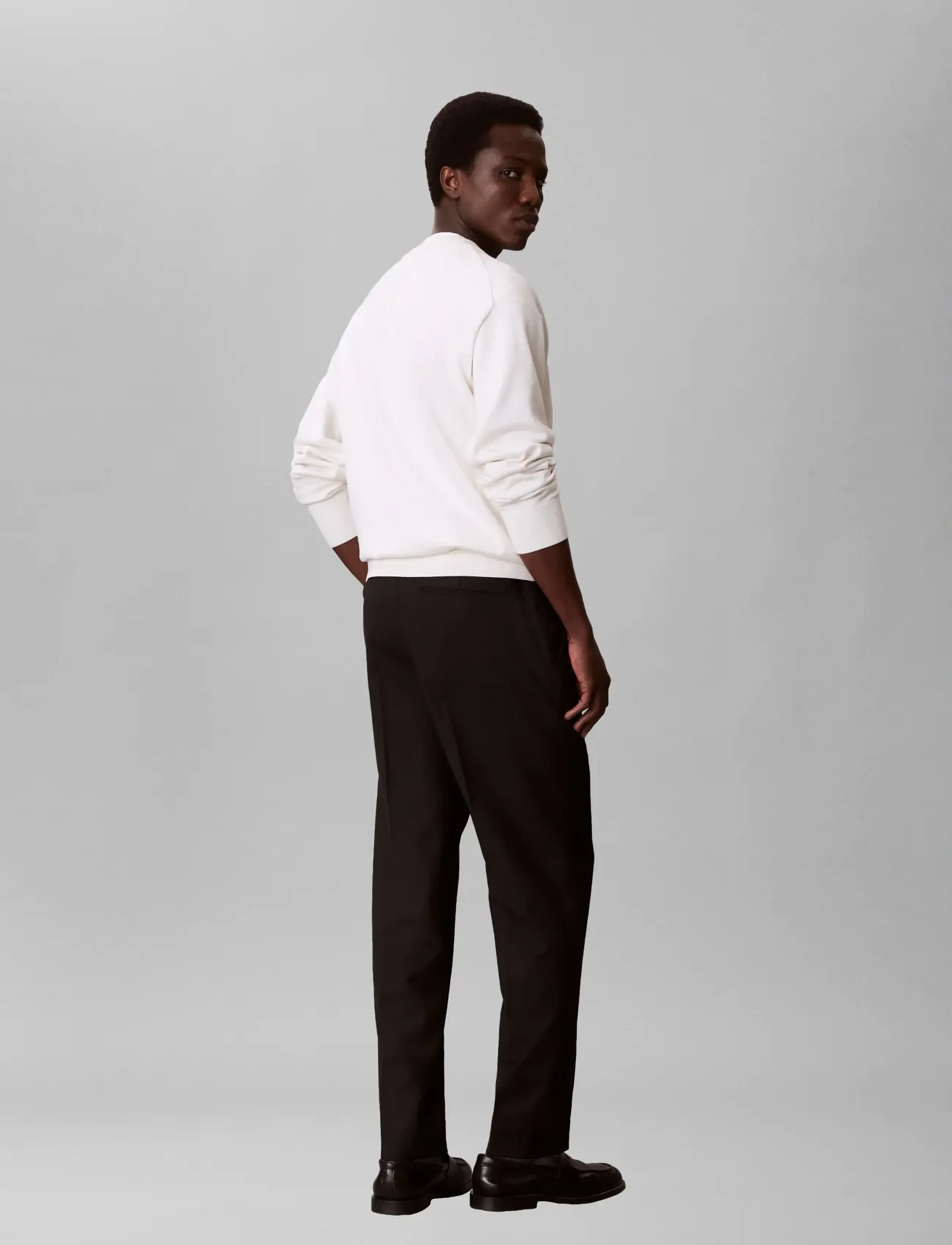Calvin Klein - TAPERED TRAVEL TWILL WOOL TROUSE - casual bukser - black - 2