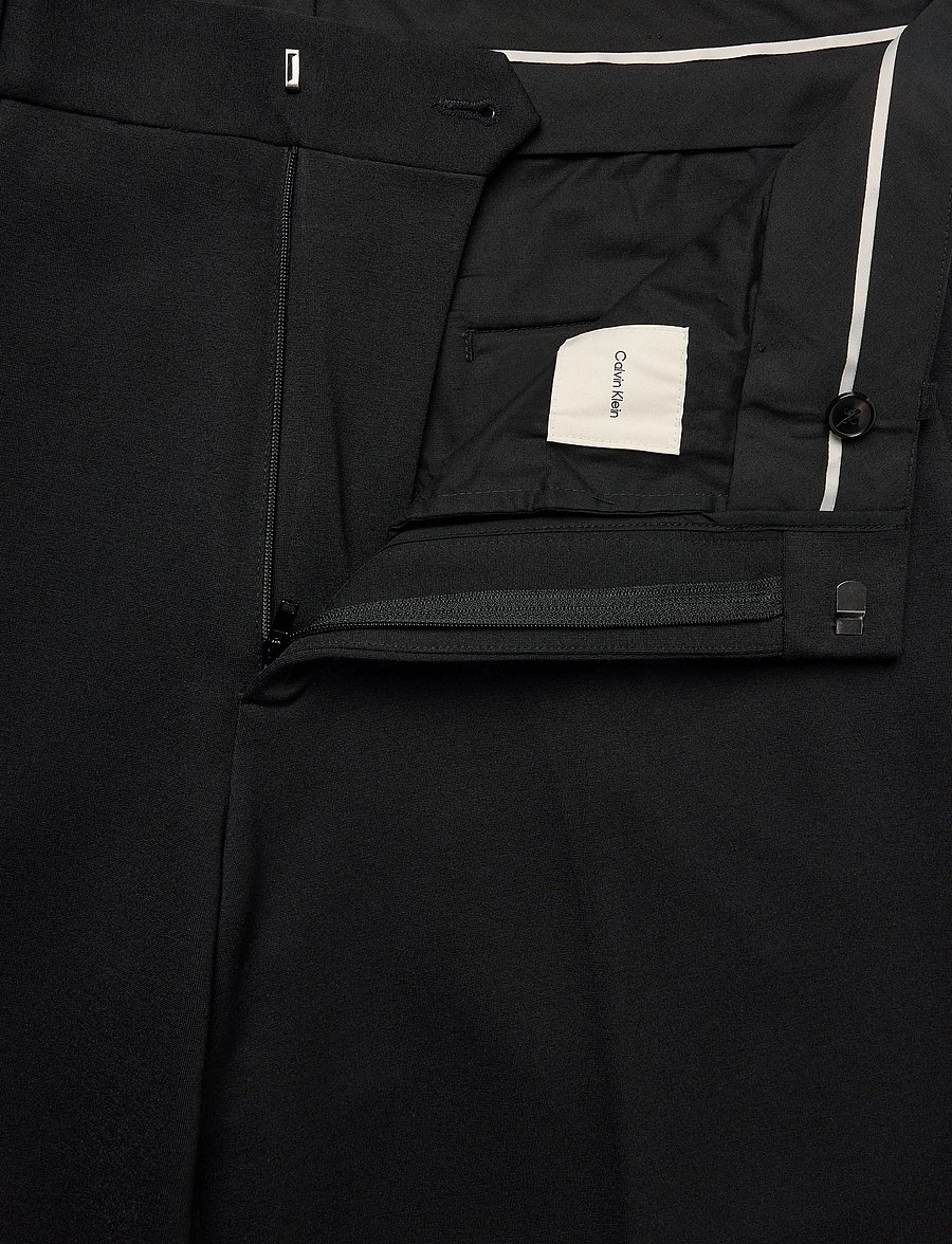 Calvin Klein - STRAIGHT TECH KNIT PANT - casual bukser - black - 2