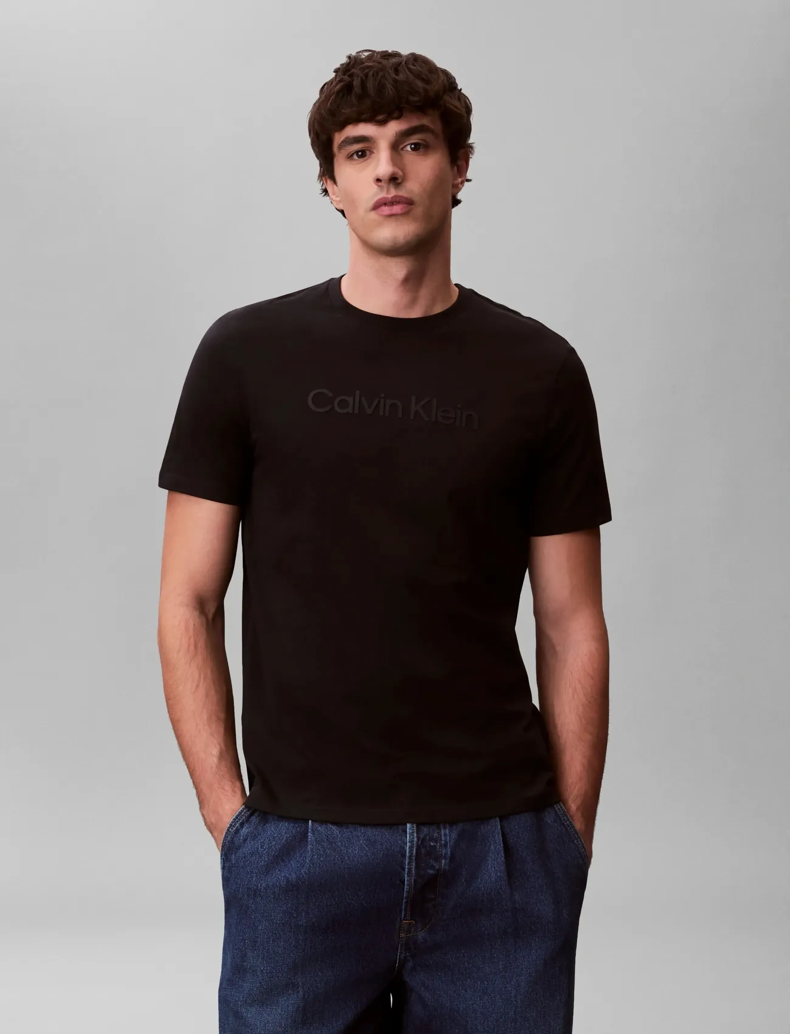 Calvin Klein - 30S EU WHOLESALE SPORTSWEAR GRAP - short-sleeved t-shirts - black - 3