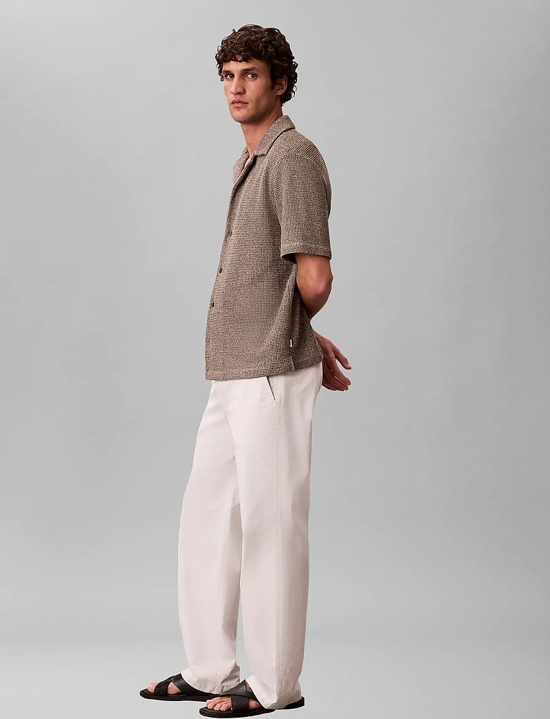 Calvin Klein - SS MESH CAMP COLLAR BUTTON FRONT - lyhythihaiset kauluspaidat - roasted cashew - 5