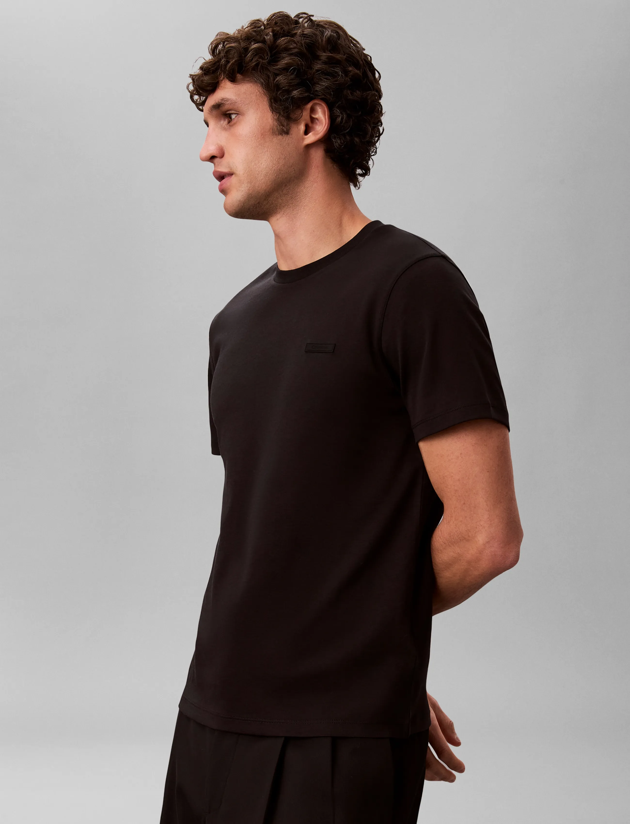 Calvin Klein Ss Slim Supima Logo Patch Tee t-shirts - bas herr – bild 6