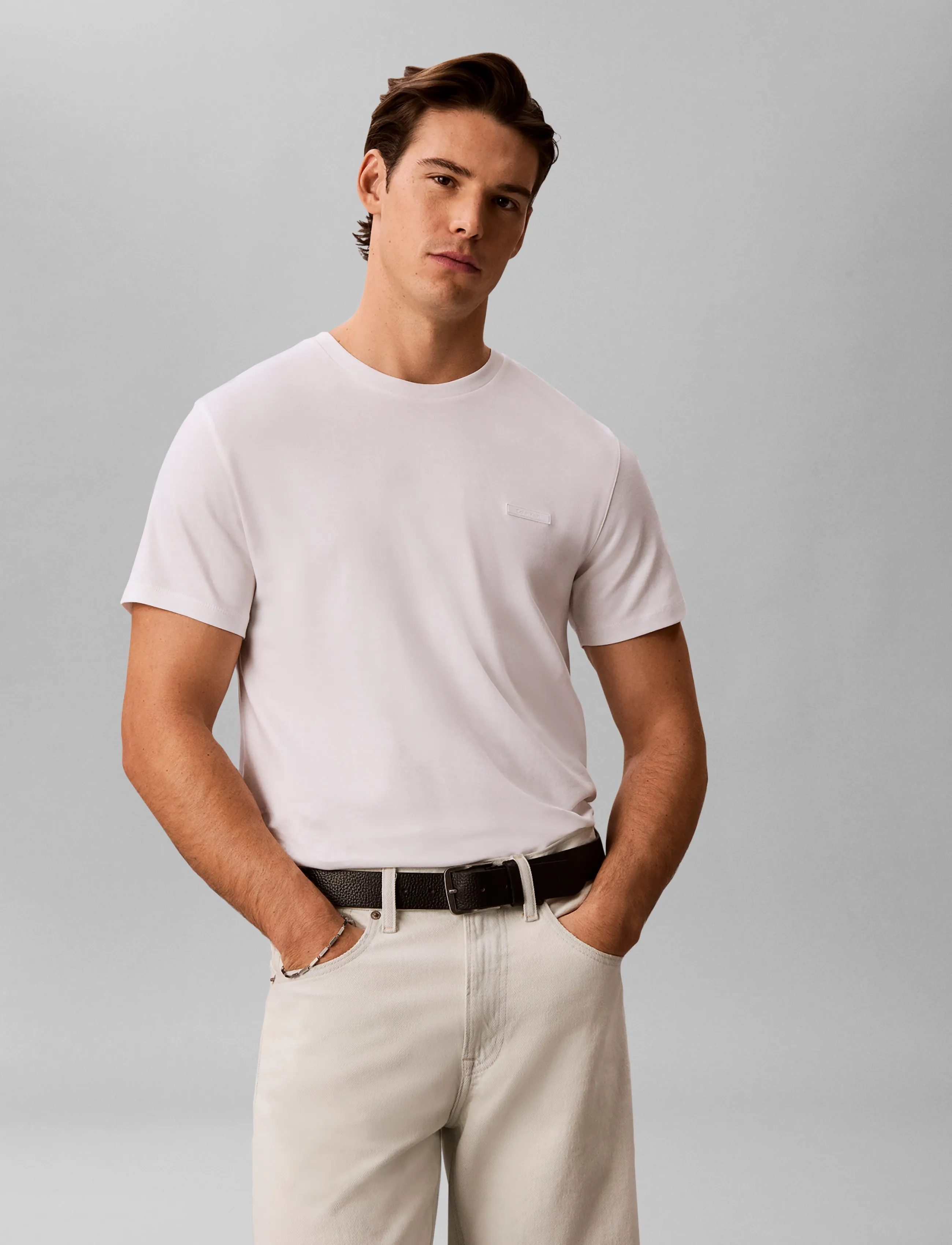 Calvin Klein - SS SLIM SUPIMA LOGO PATCH TEE - kortærmede t-shirts - bright white - 3