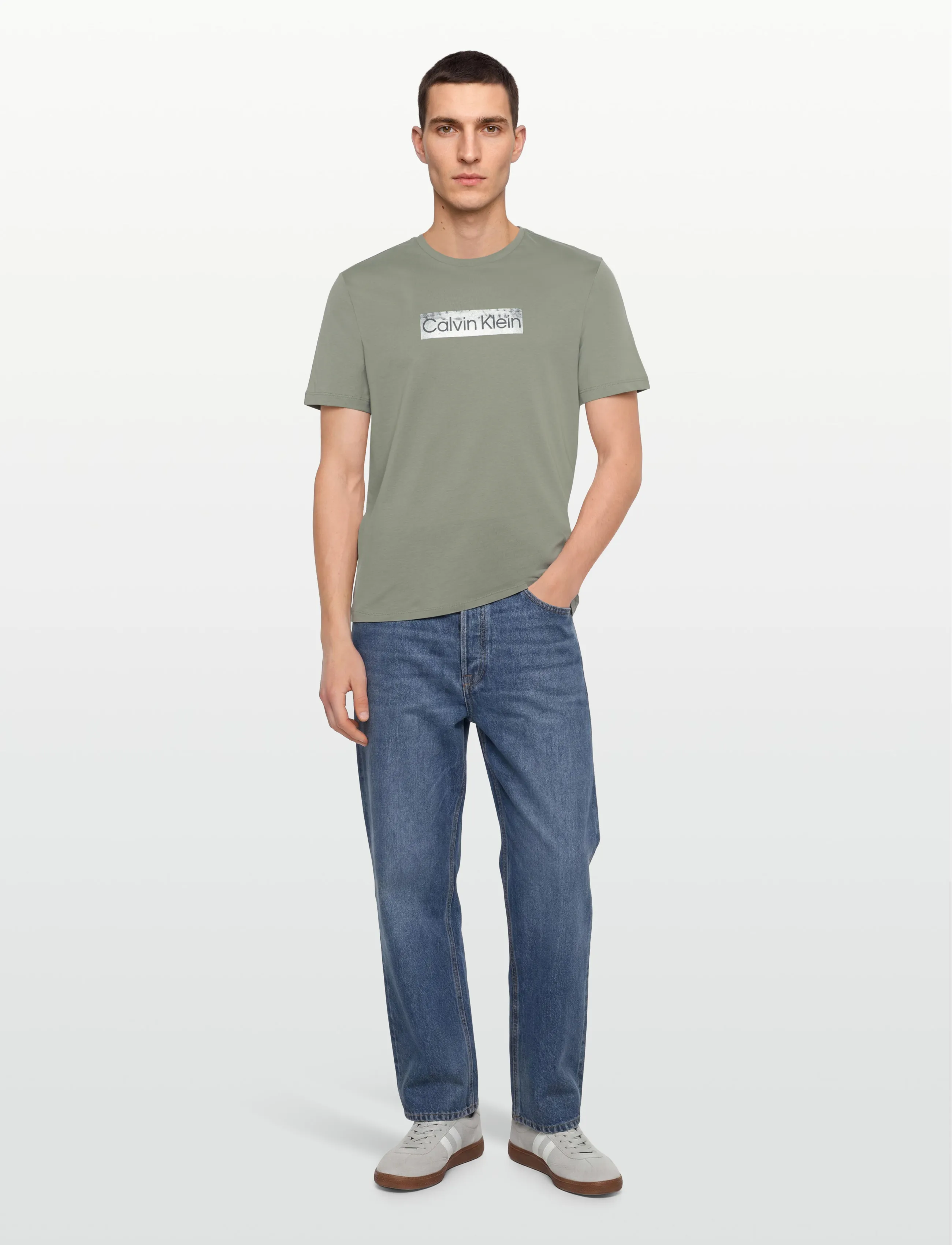 Calvin Klein SS 30s EU SPW MTL STNDRD GRAPHIC - Clothing - SHADOW / khaki/green
