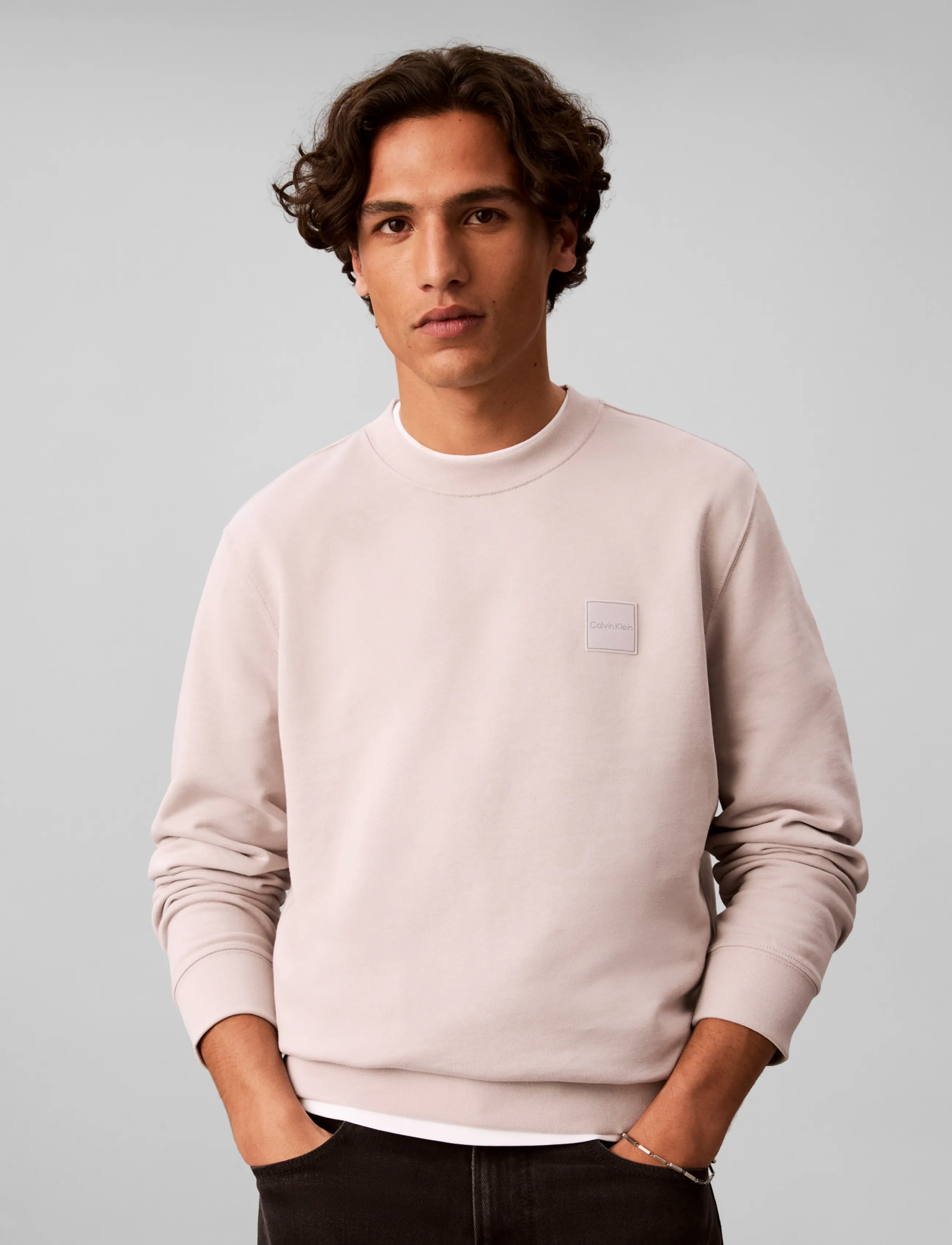 Calvin Klein - CLSSIC 350 TERRY RUBBER BDGE CN - sweatshirts - ashes of roses - 3
