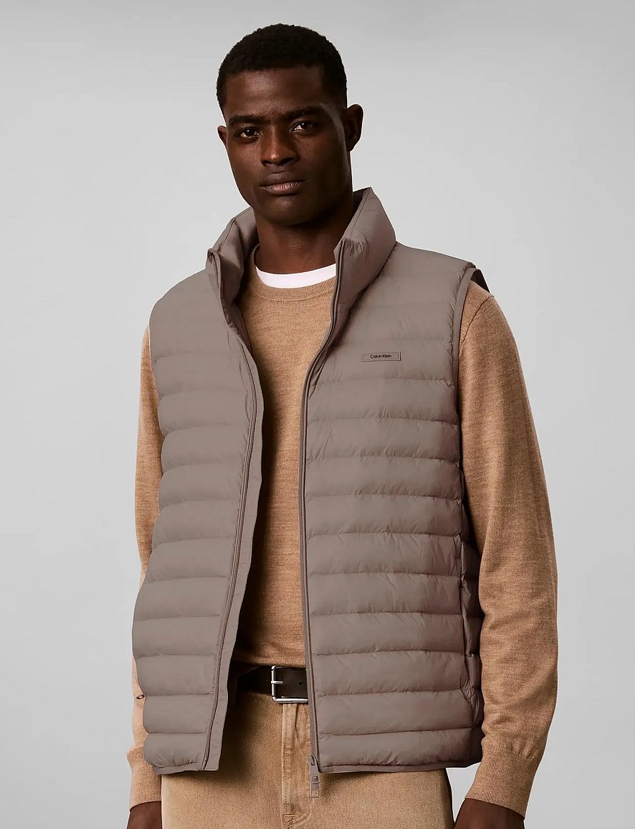 Calvin Klein - SLVLSS LT WT NYLON PUFFER VEST - westen - plaza taupe - 0