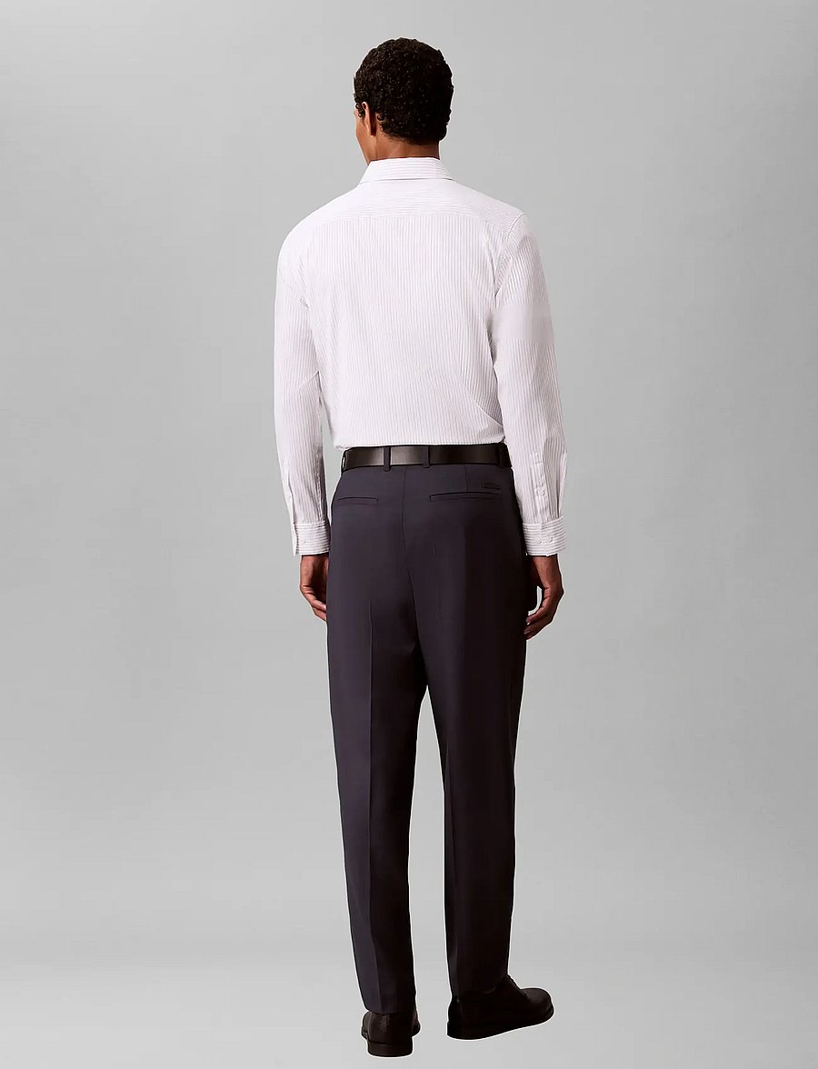 Calvin Klein - TAPERED PLEATED WOOL BLEND PANT - blue nights - 2