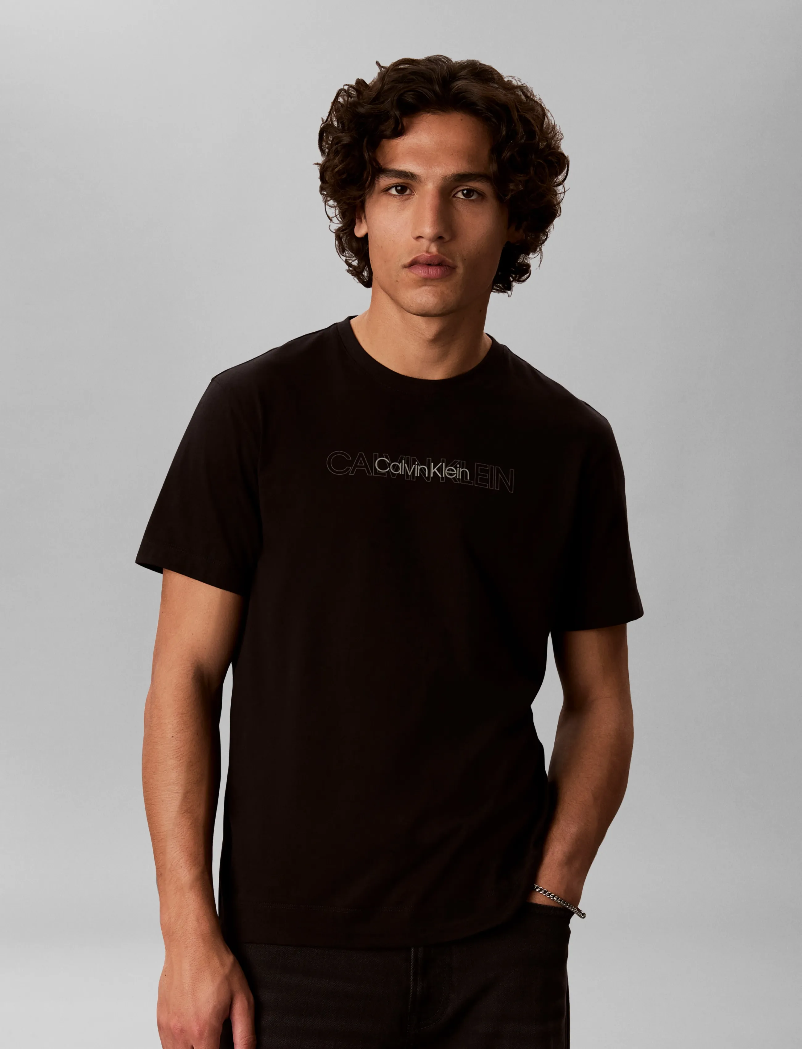 Calvin Klein Ss 30 Eu Repeat Stnd Logo Graphi, XL, Black, T-Shirts > Kortærmede, Herre