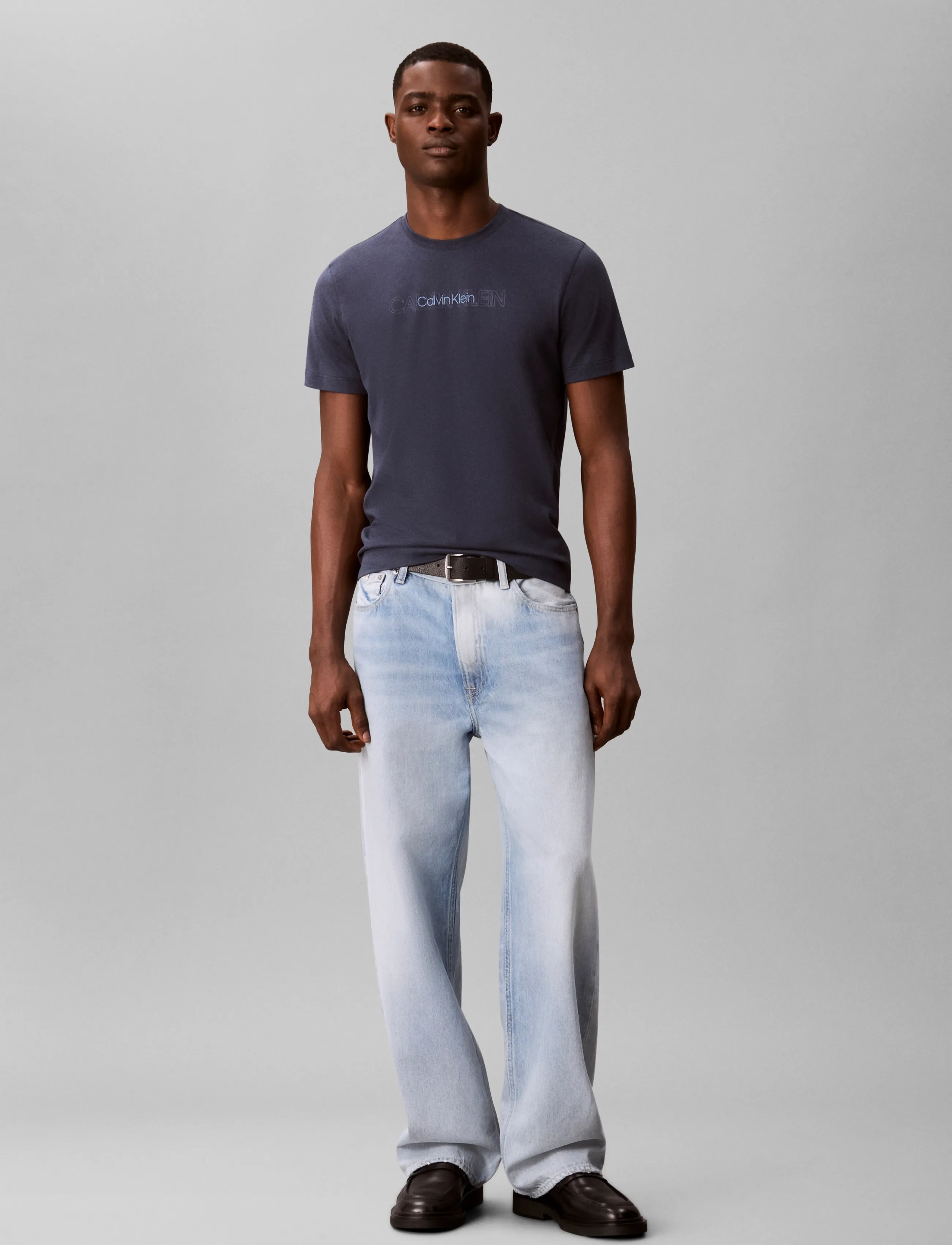Calvin Klein SS 30 EU REPEAT STND LOGO GRAPHI - T-särgid - BLUE NIGHTS / navy